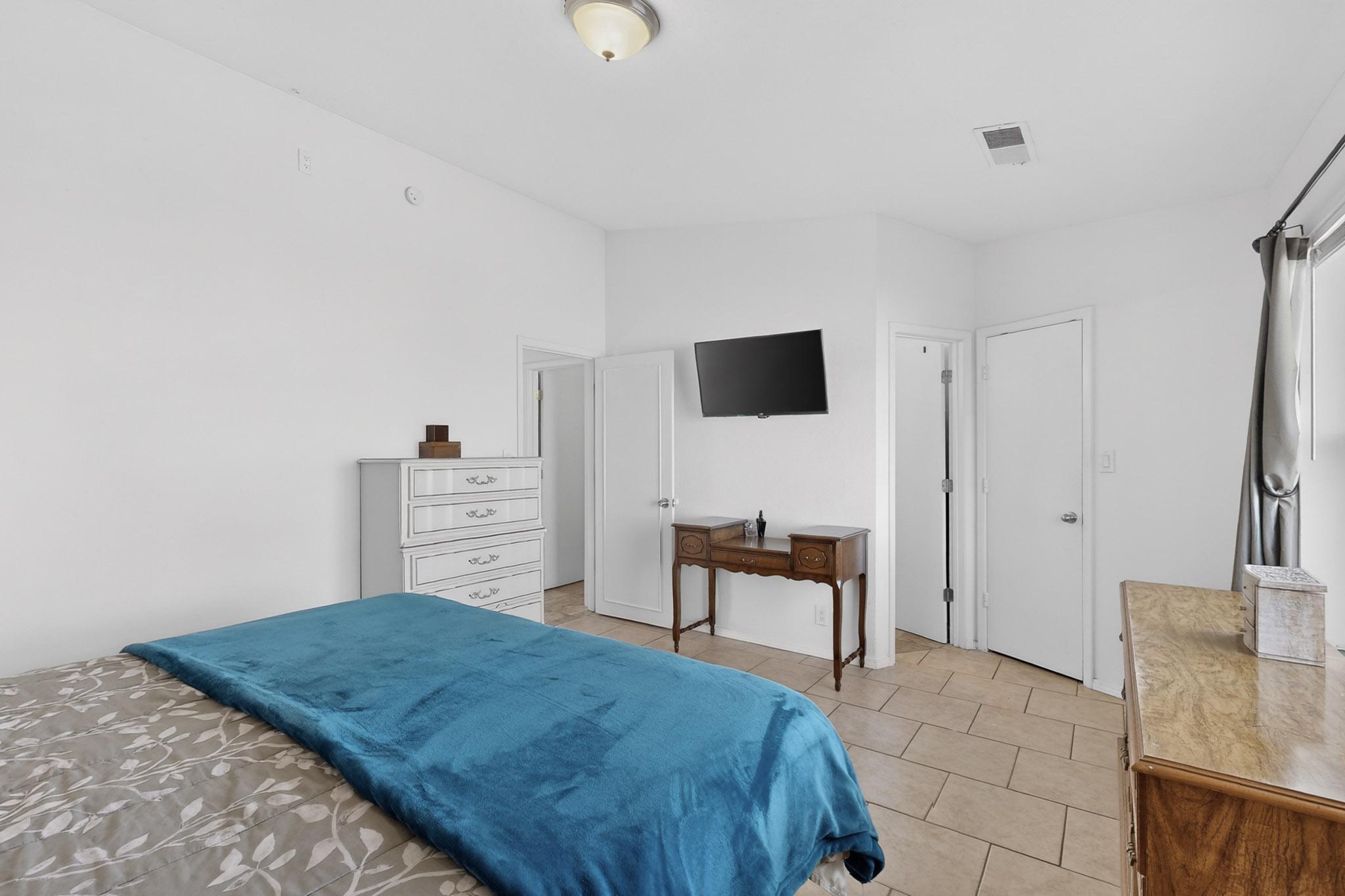 7307 Georgetown Avenue NW