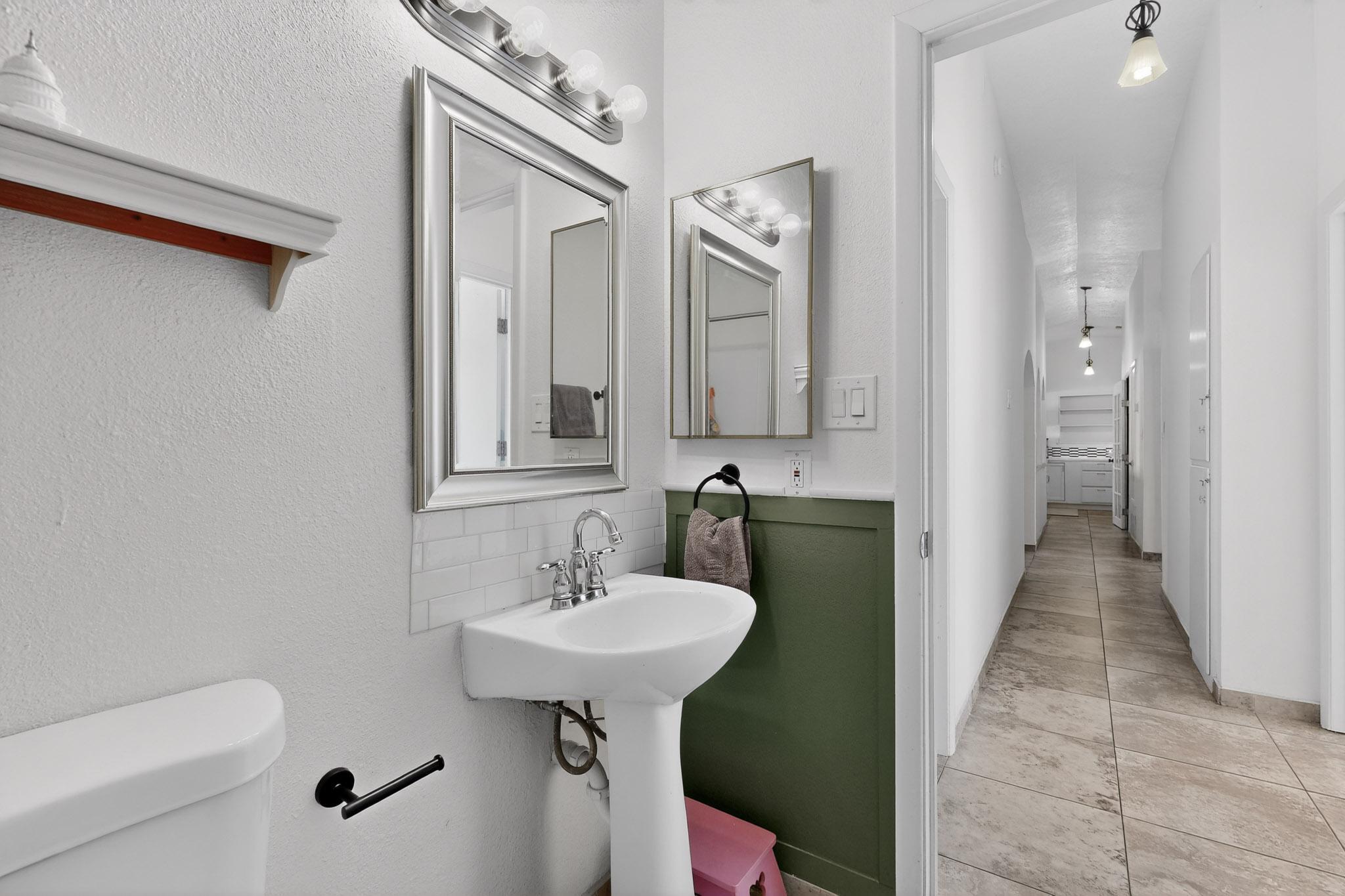 7307 Georgetown Avenue NW