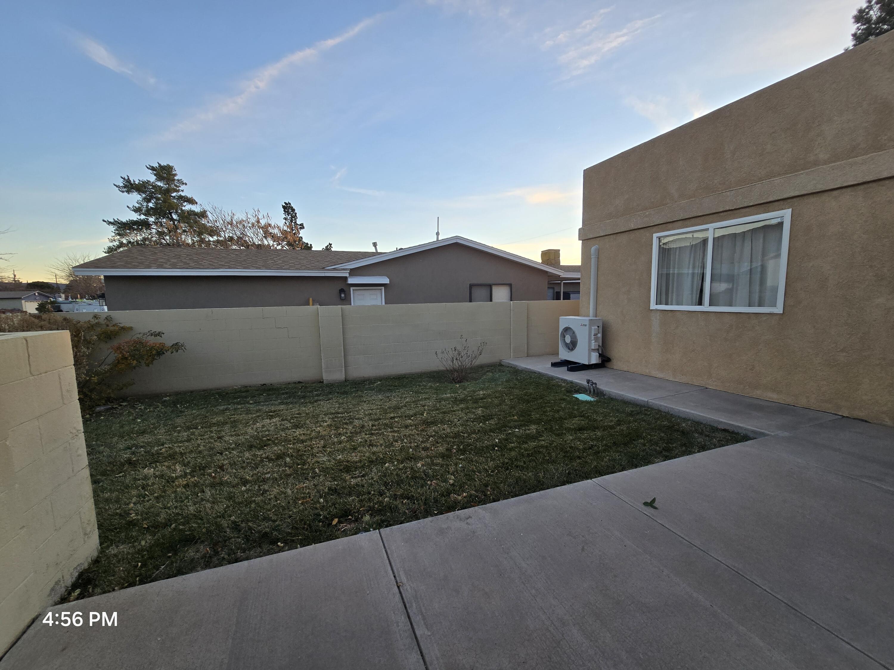 1221 La Charles Drive NE