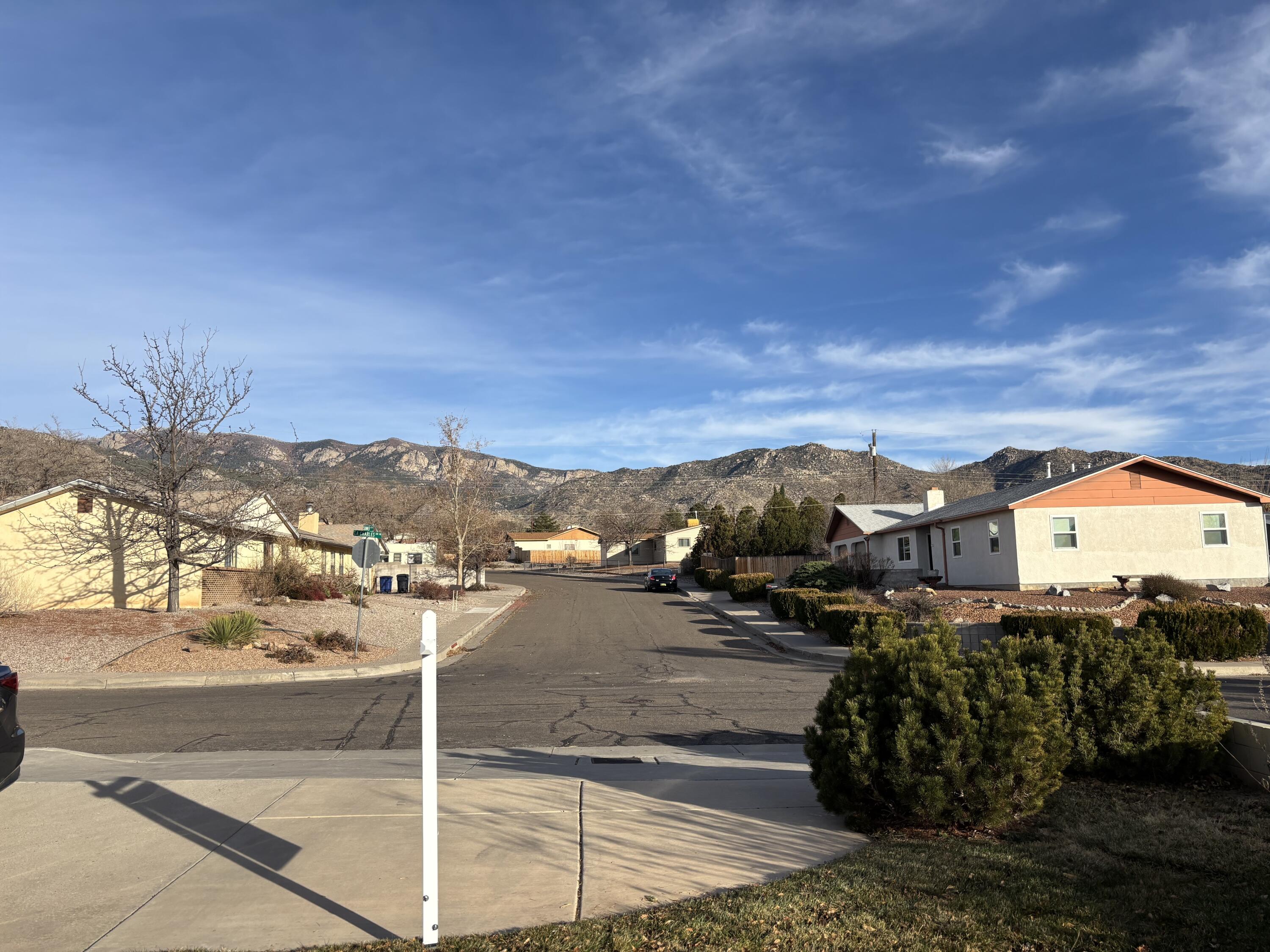 1221 La Charles Drive NE