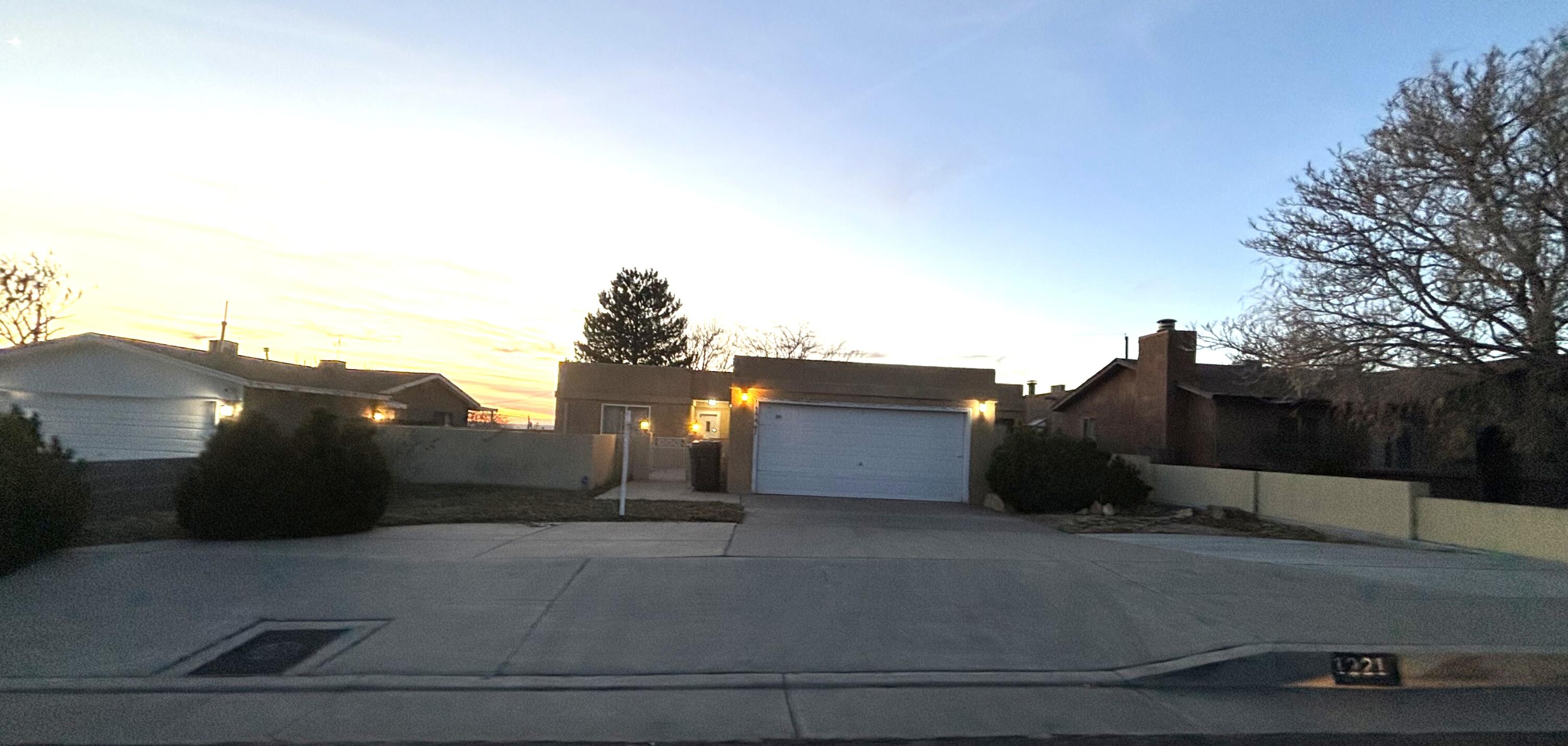 1221 La Charles Drive NE