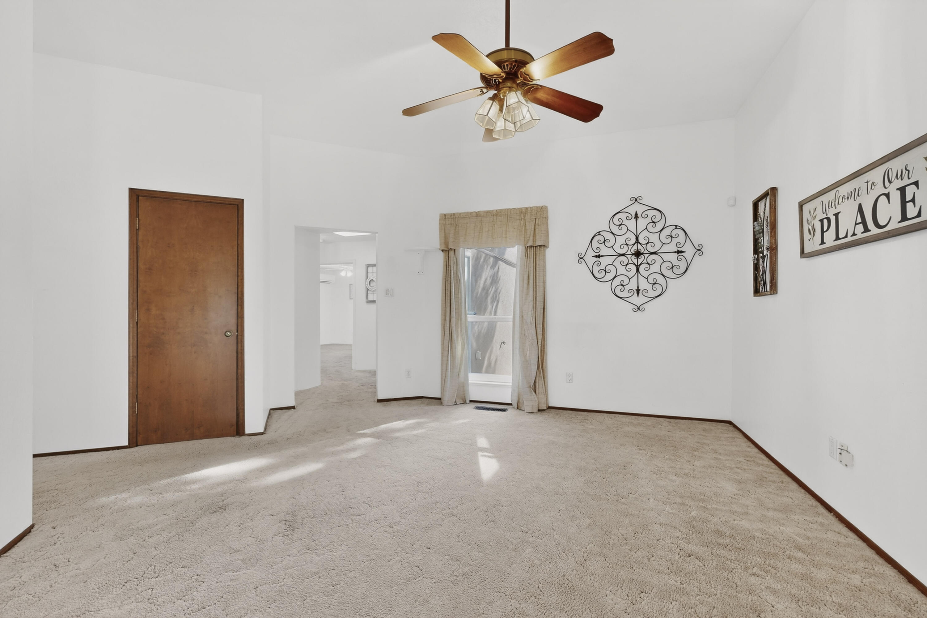 1221 La Charles Drive NE