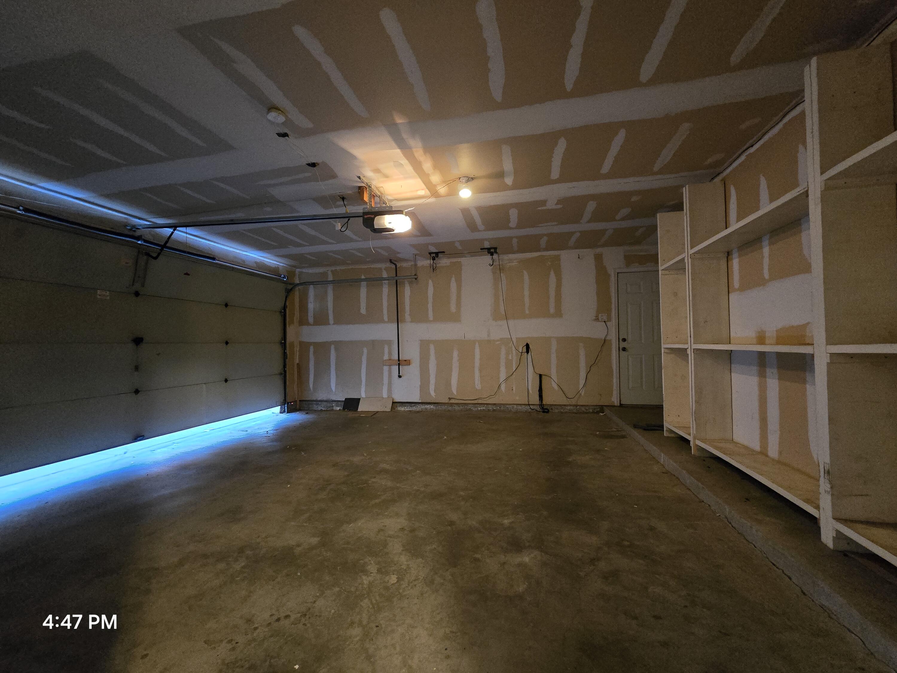 1221 La Charles Drive NE