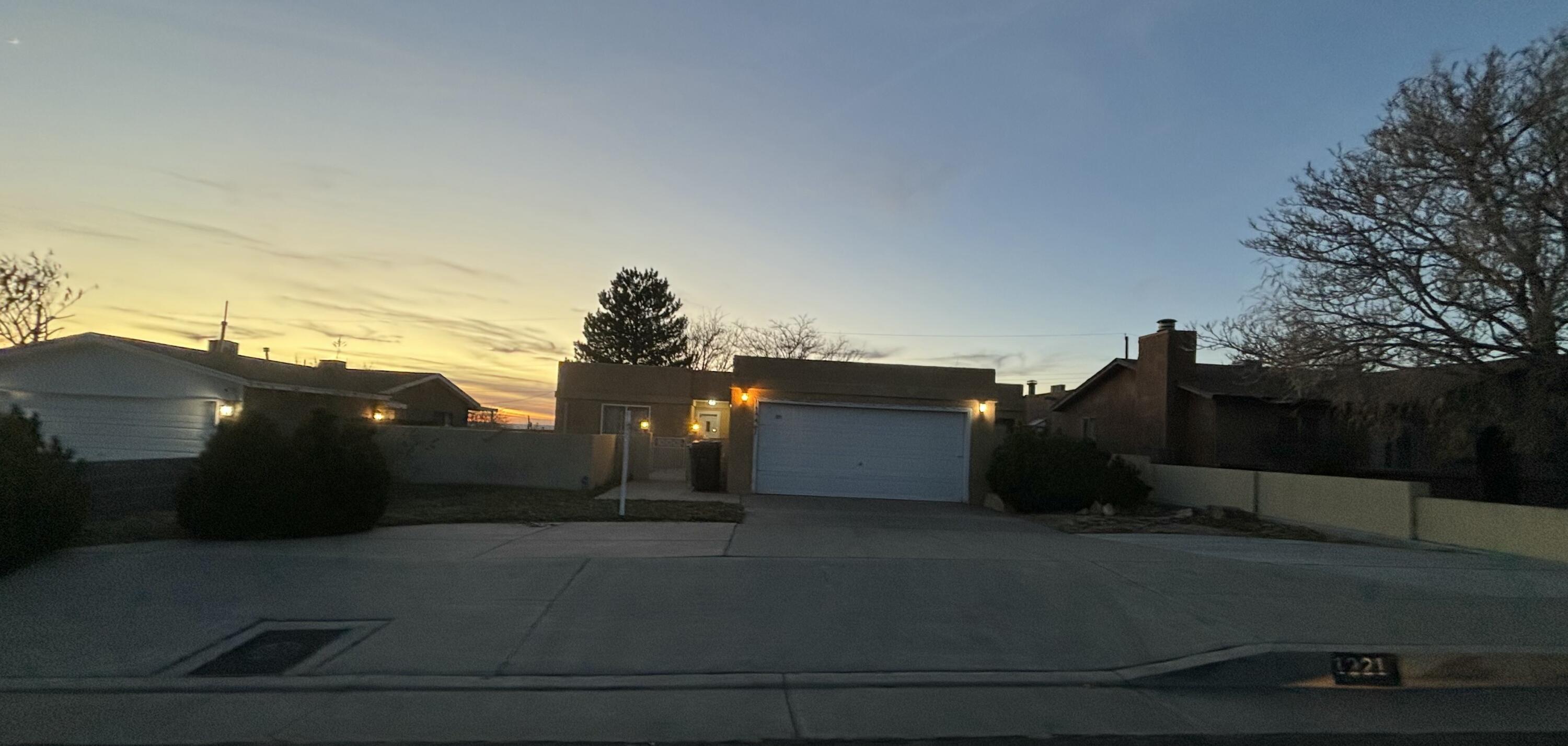 1221 La Charles Drive NE