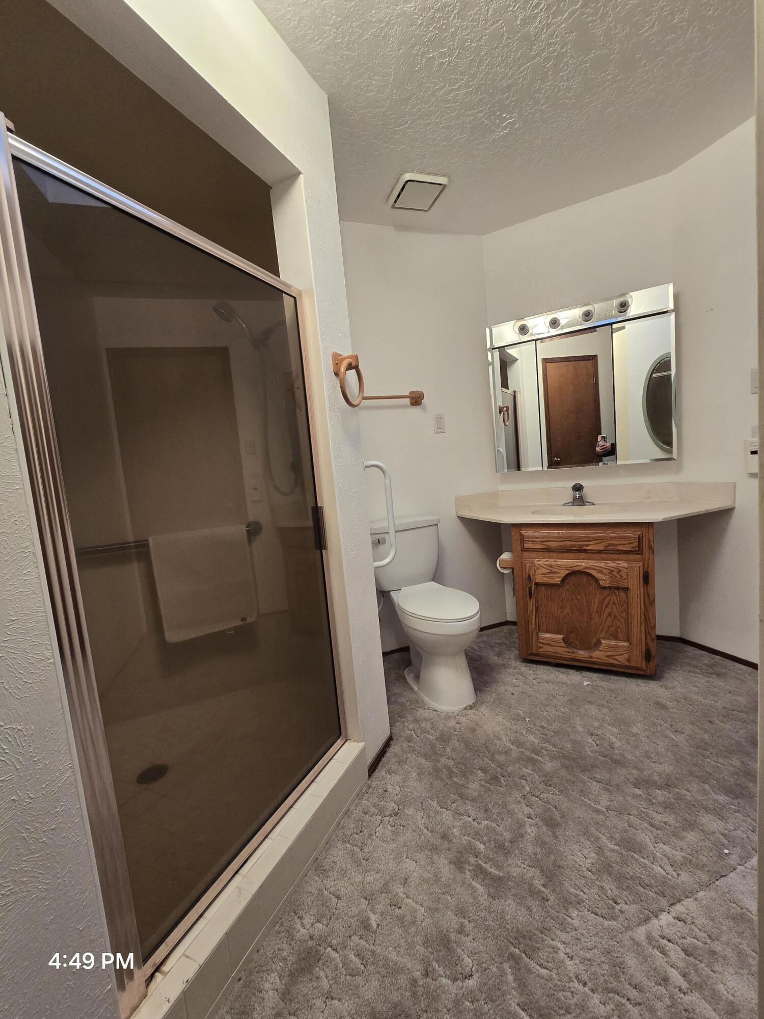 1221 La Charles Drive NE