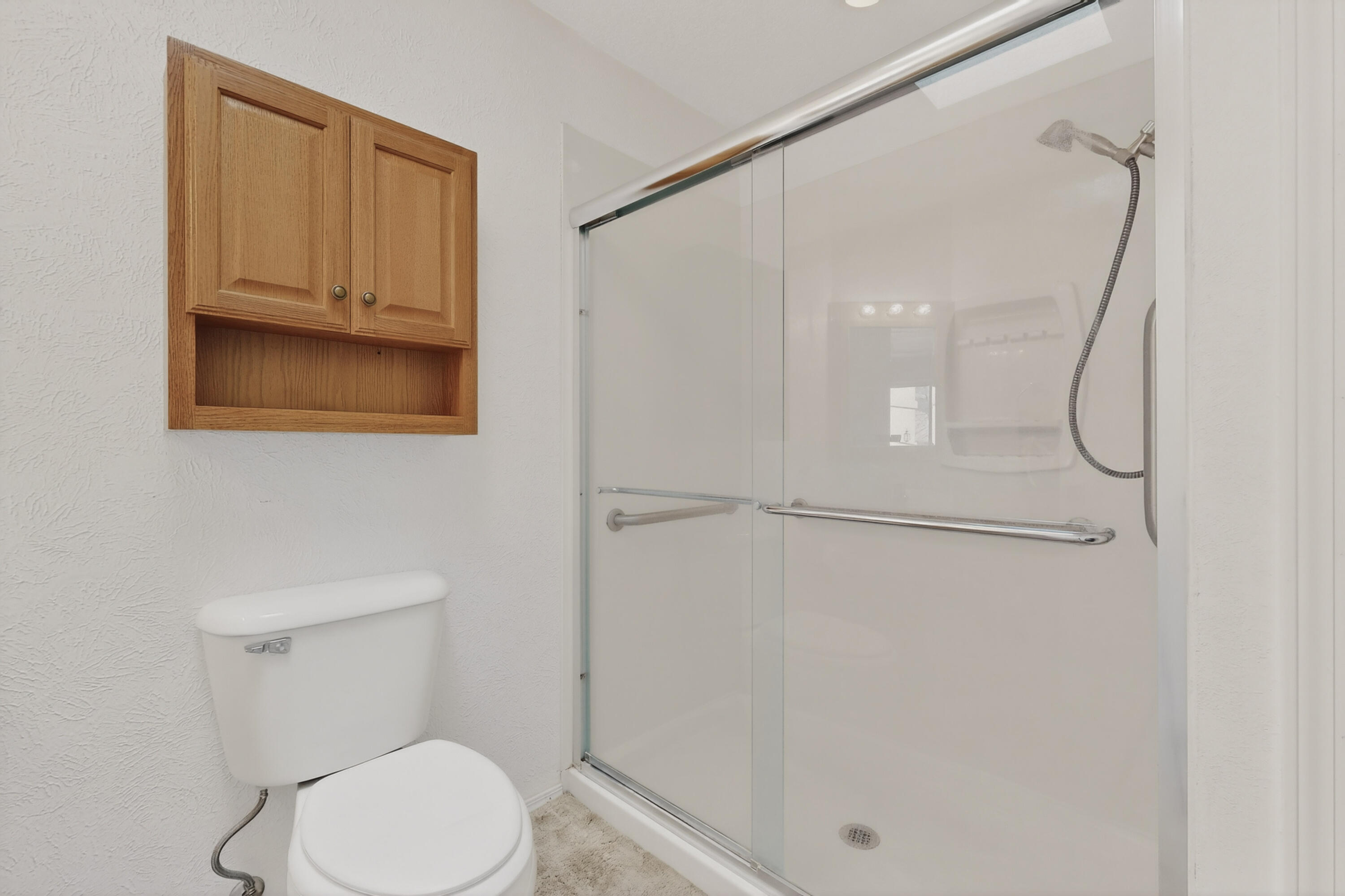 1221 La Charles Drive NE