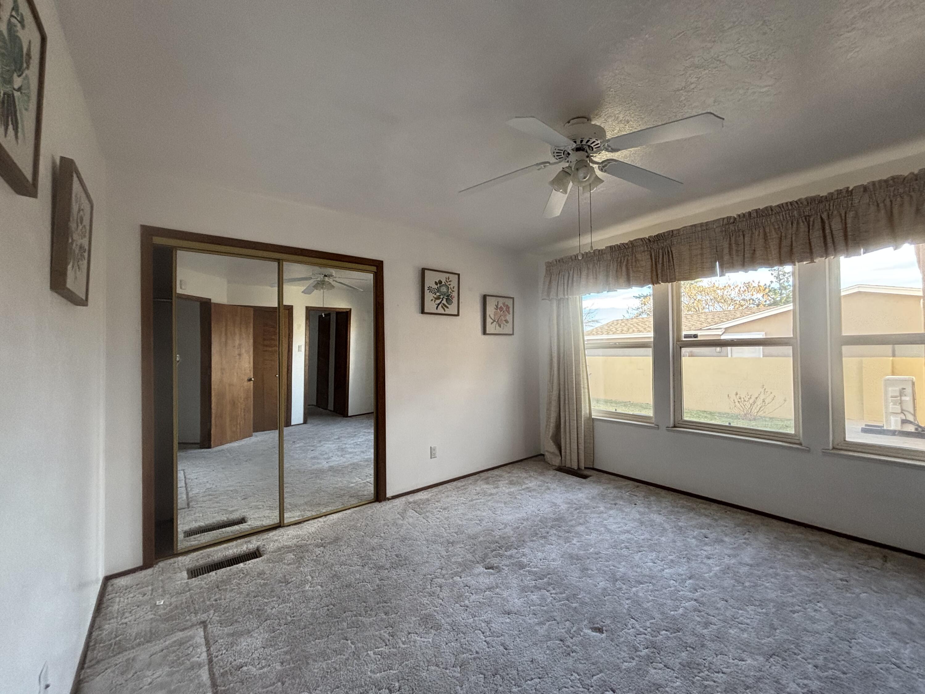 1221 La Charles Drive NE