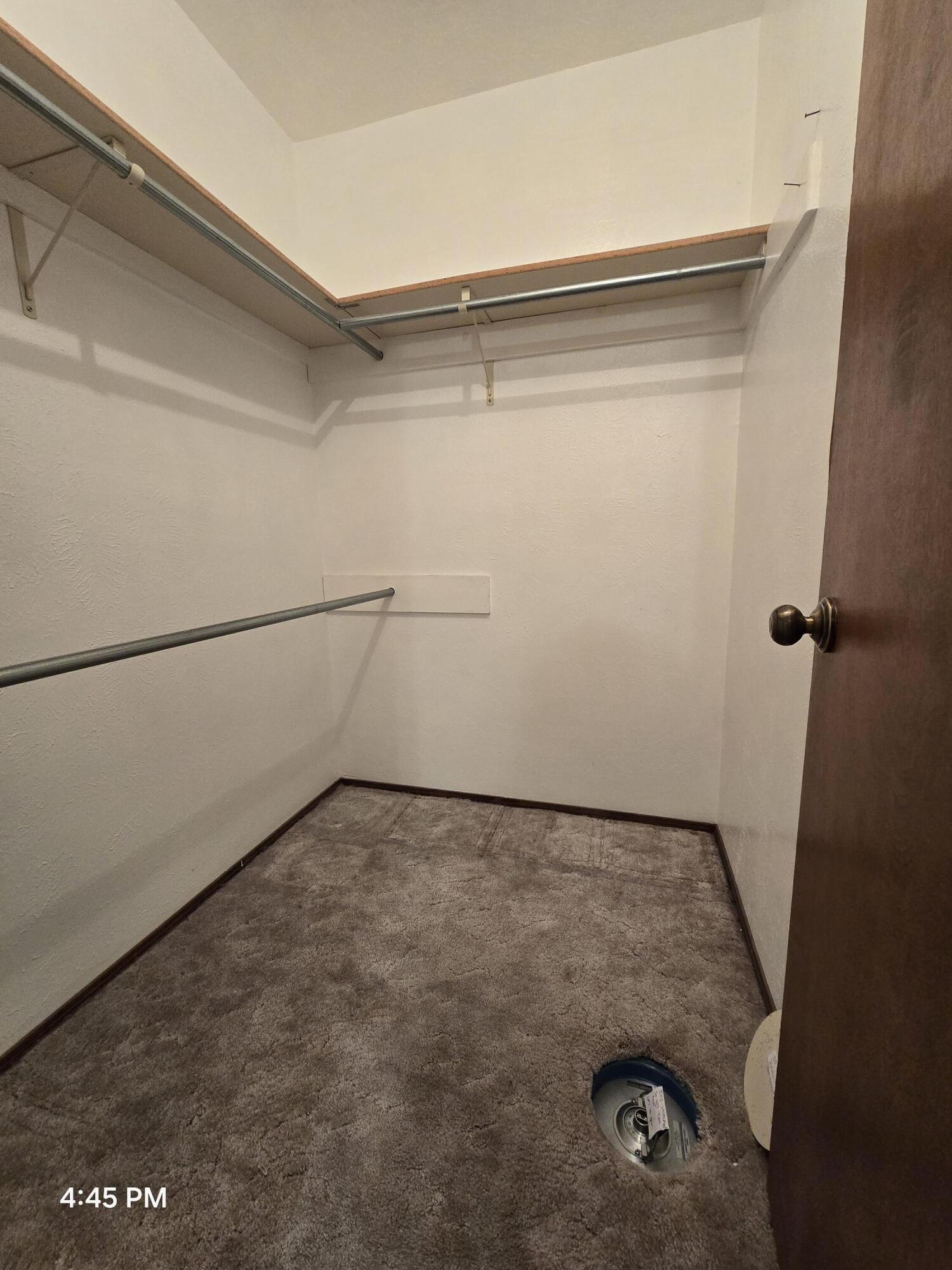 1221 La Charles Drive NE