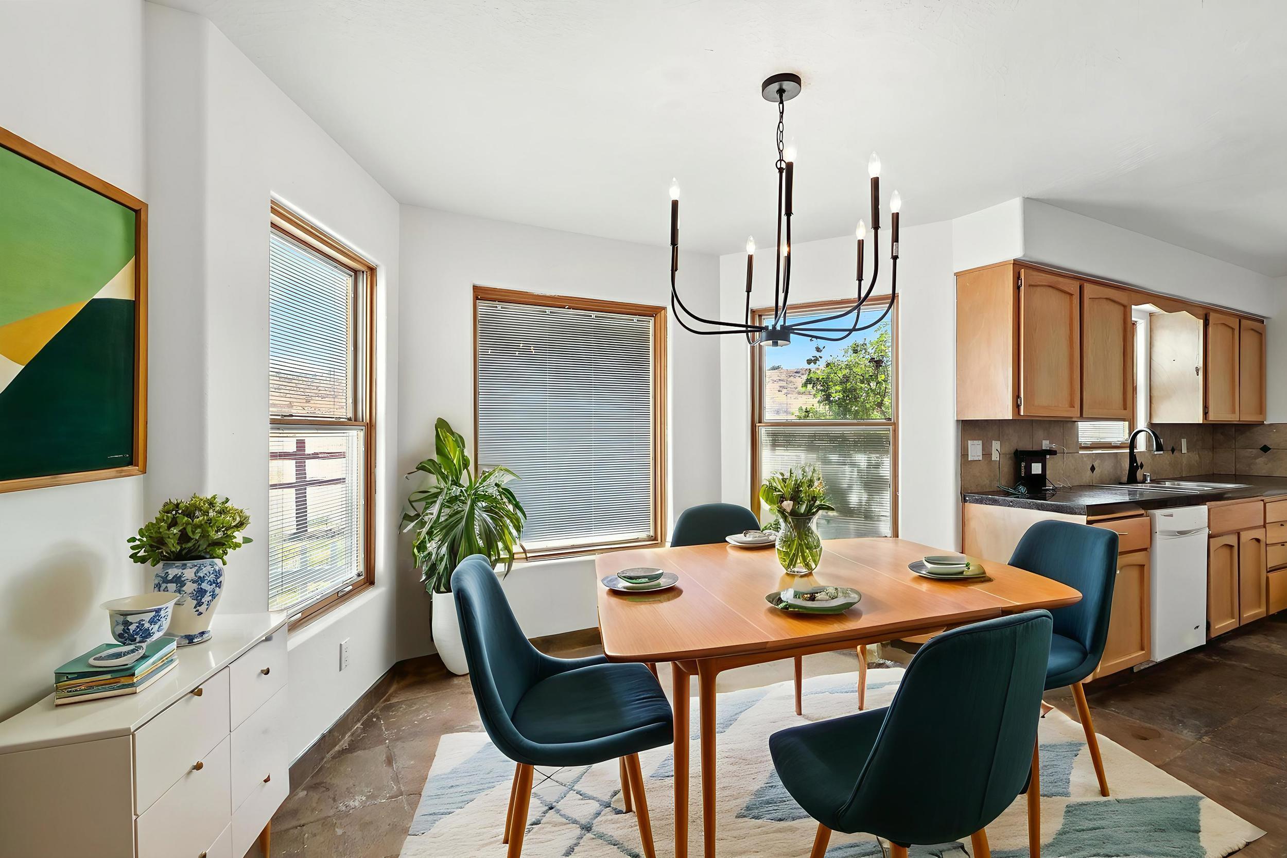 3600 ROLDAN Drive