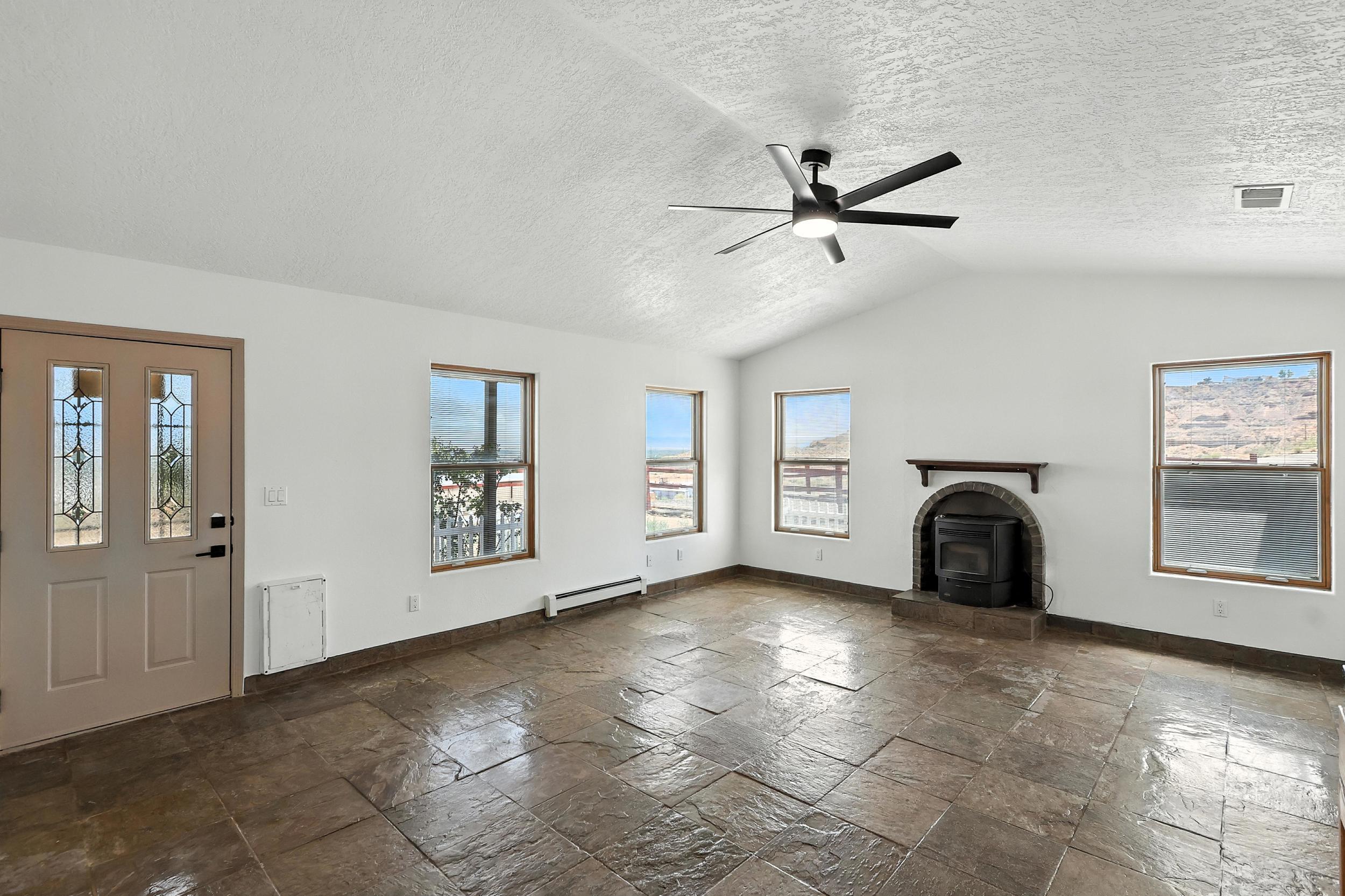 3600 ROLDAN Drive
