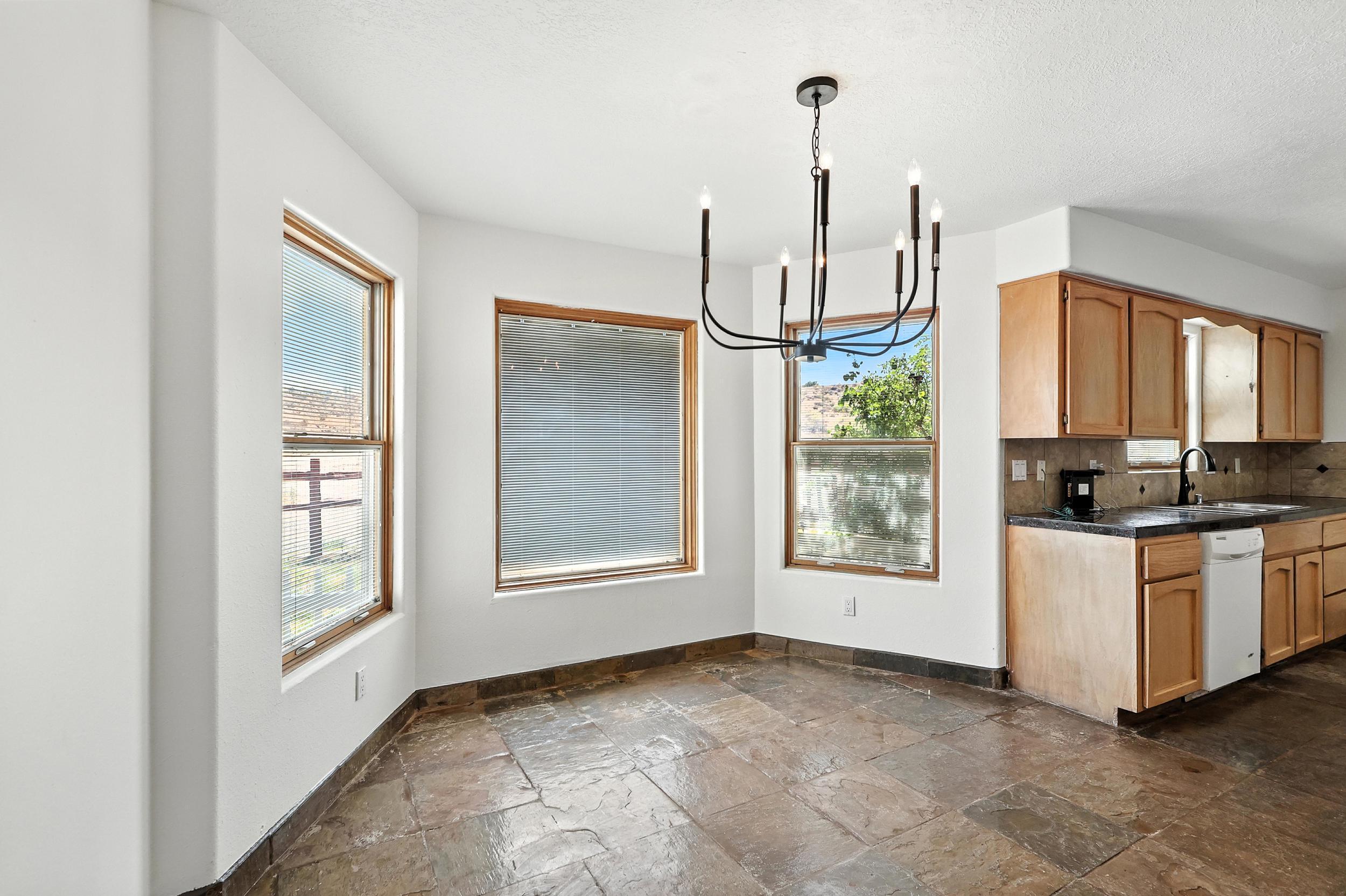 3600 ROLDAN Drive