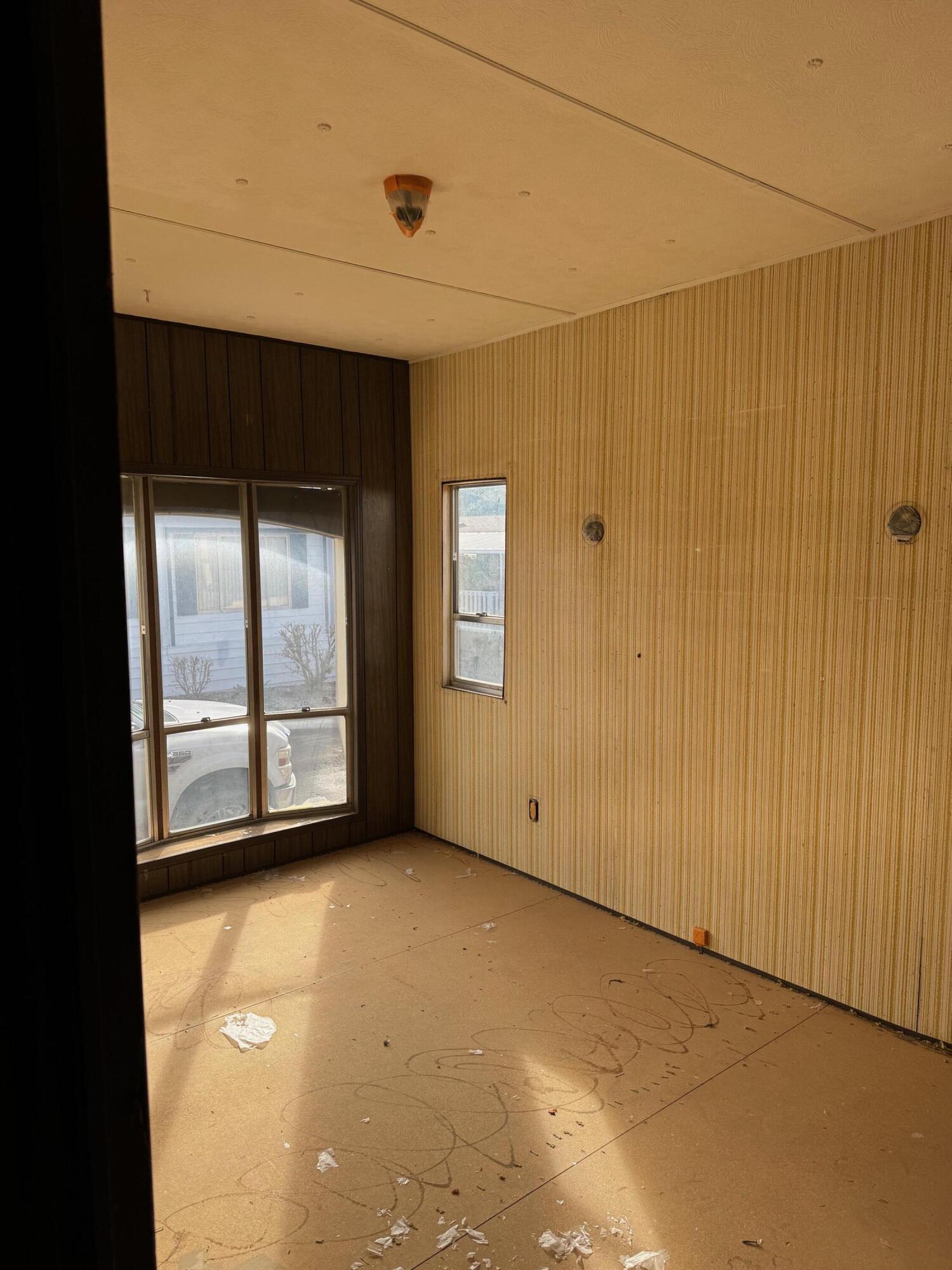 7112 Pan American NE 20