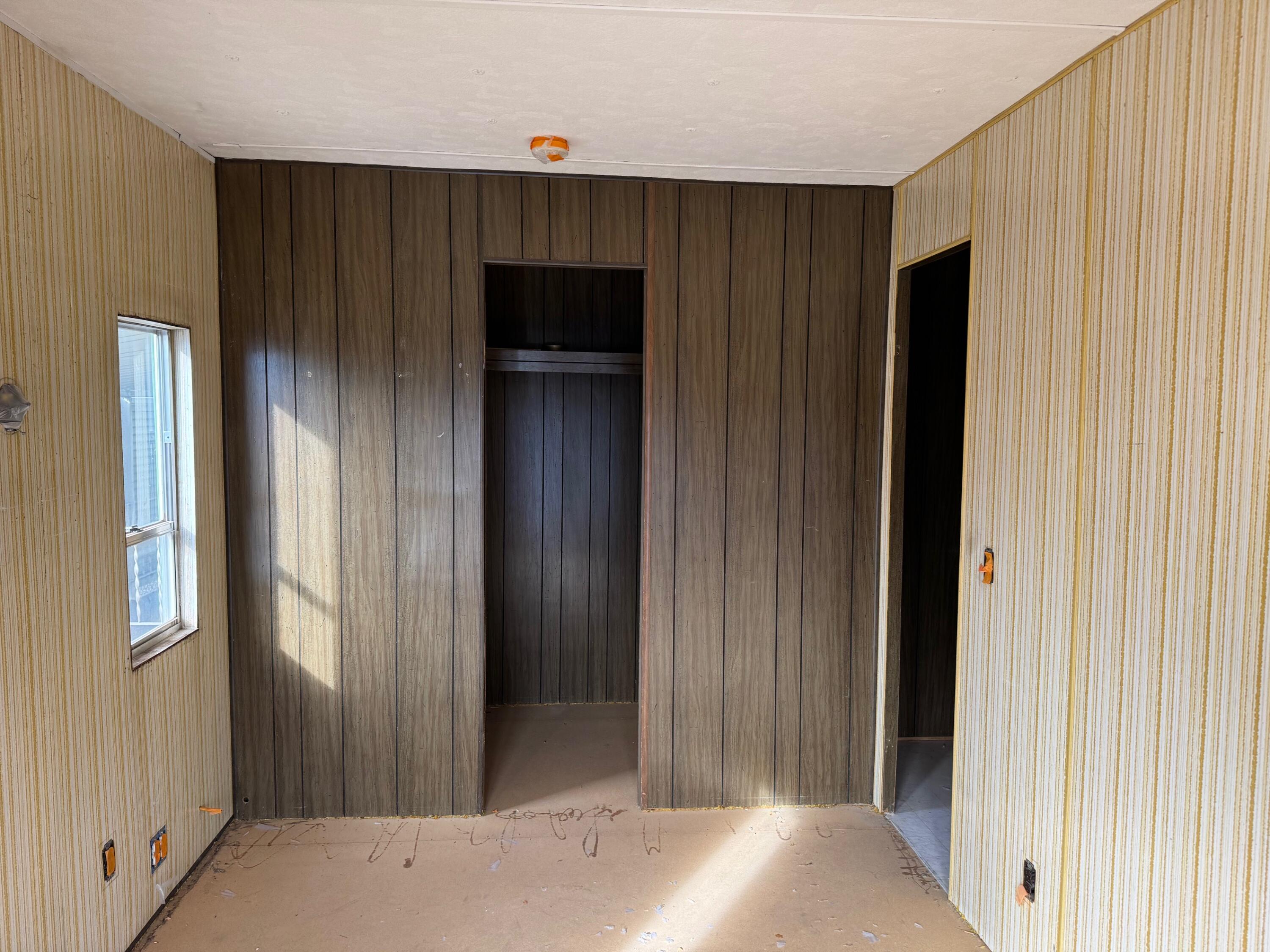 7112 Pan American NE 20