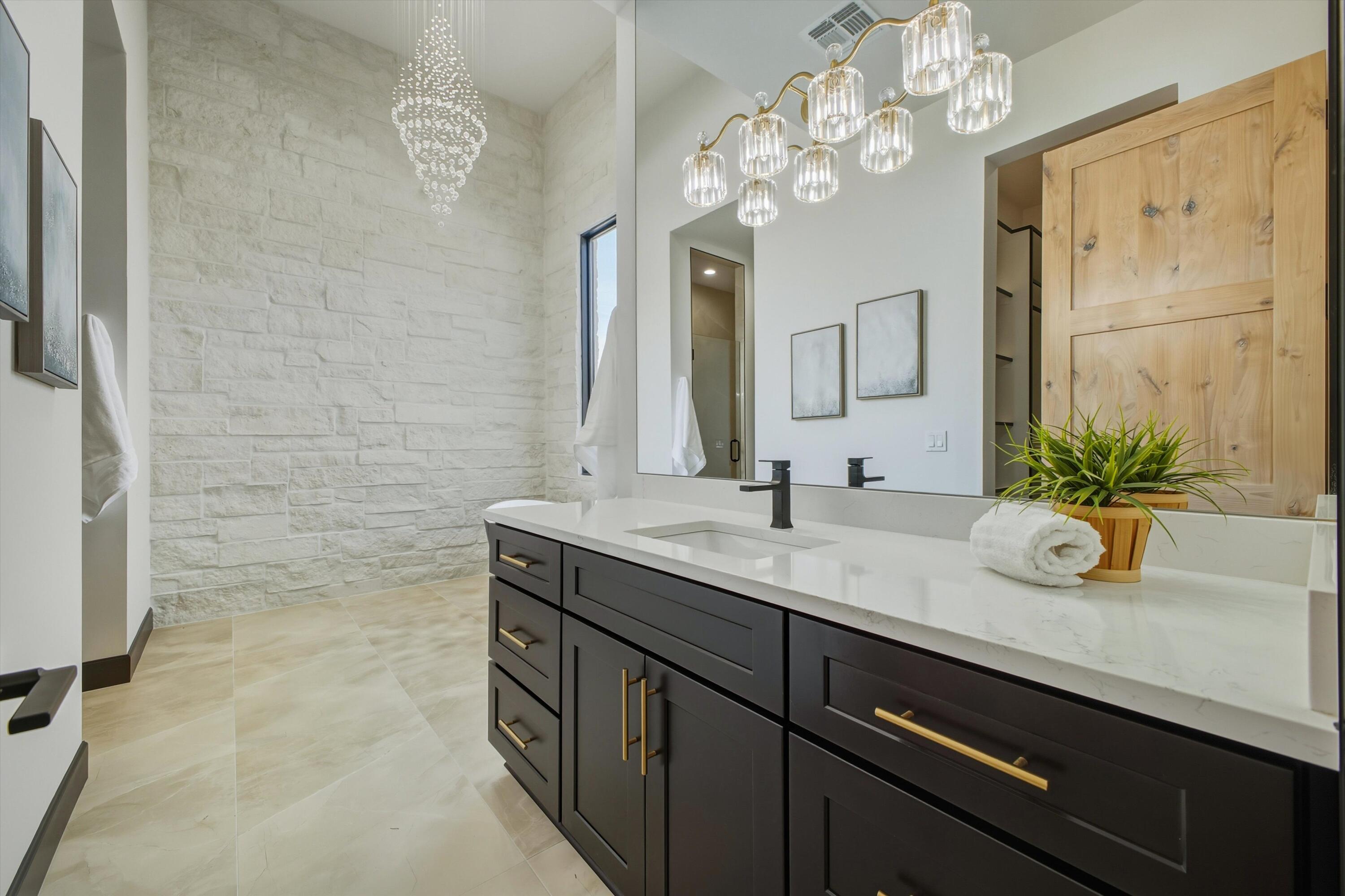 11704 Anaheim Avenue NE