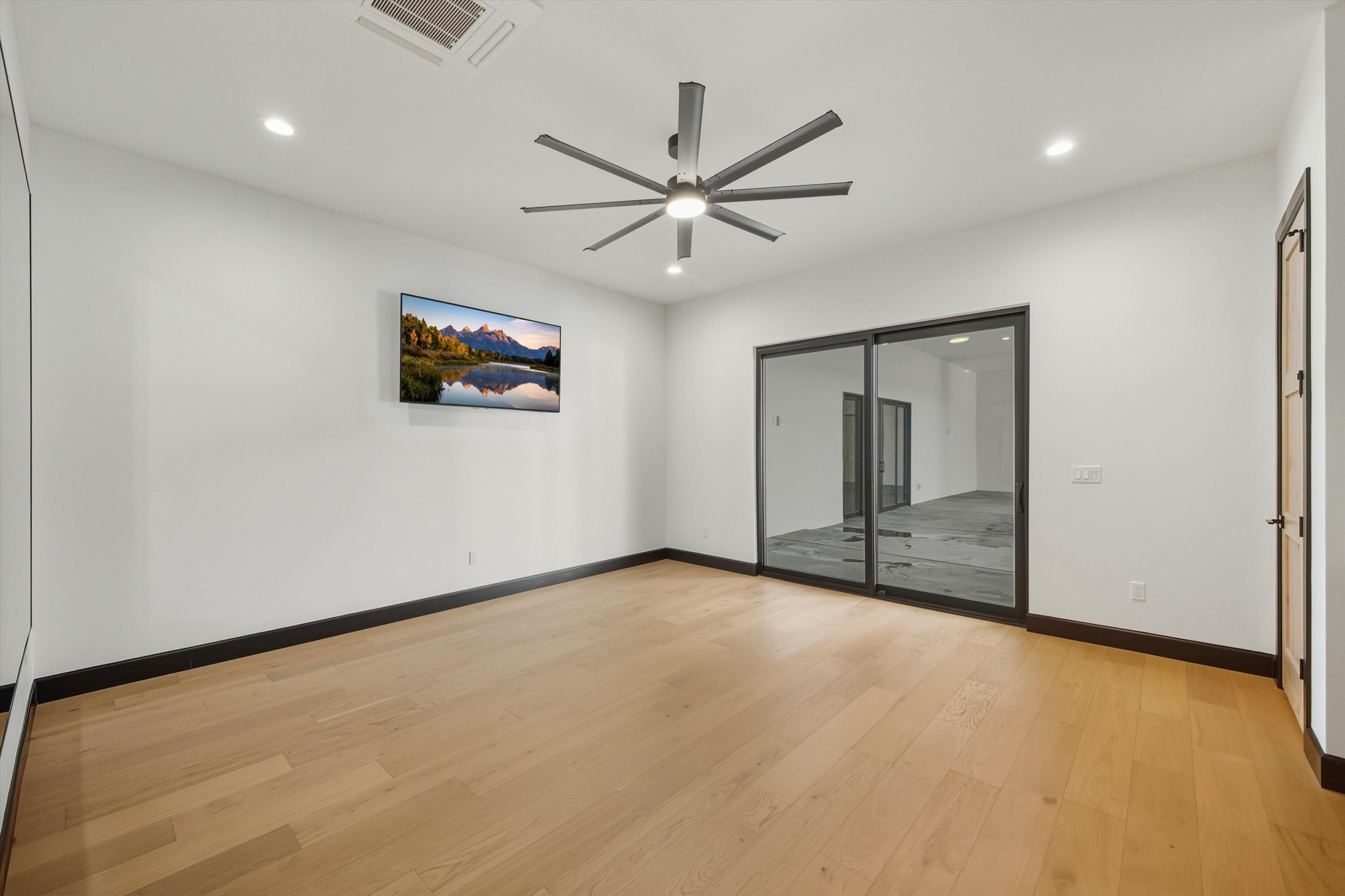 11704 Anaheim Avenue NE