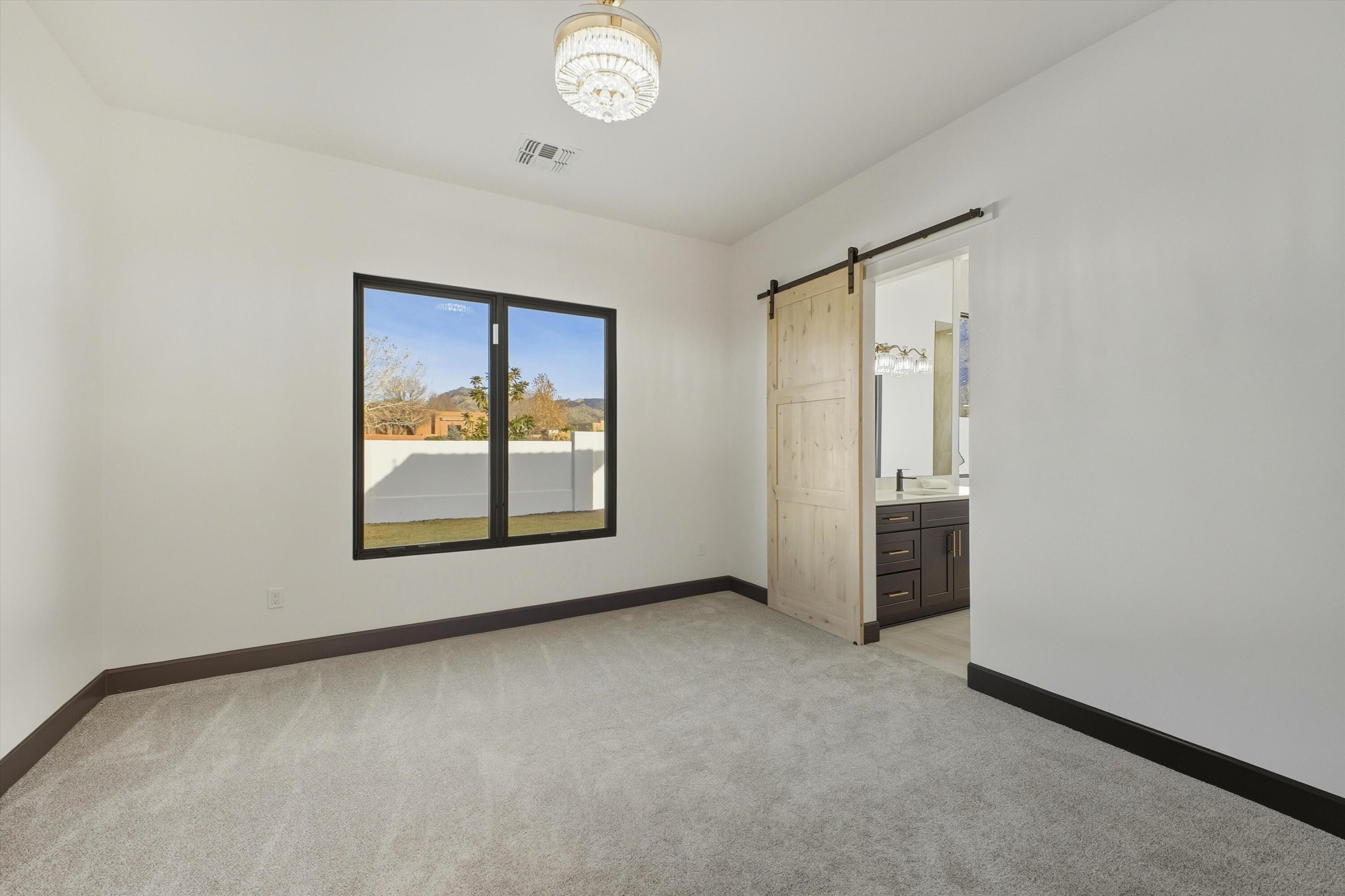 11704 Anaheim Avenue NE