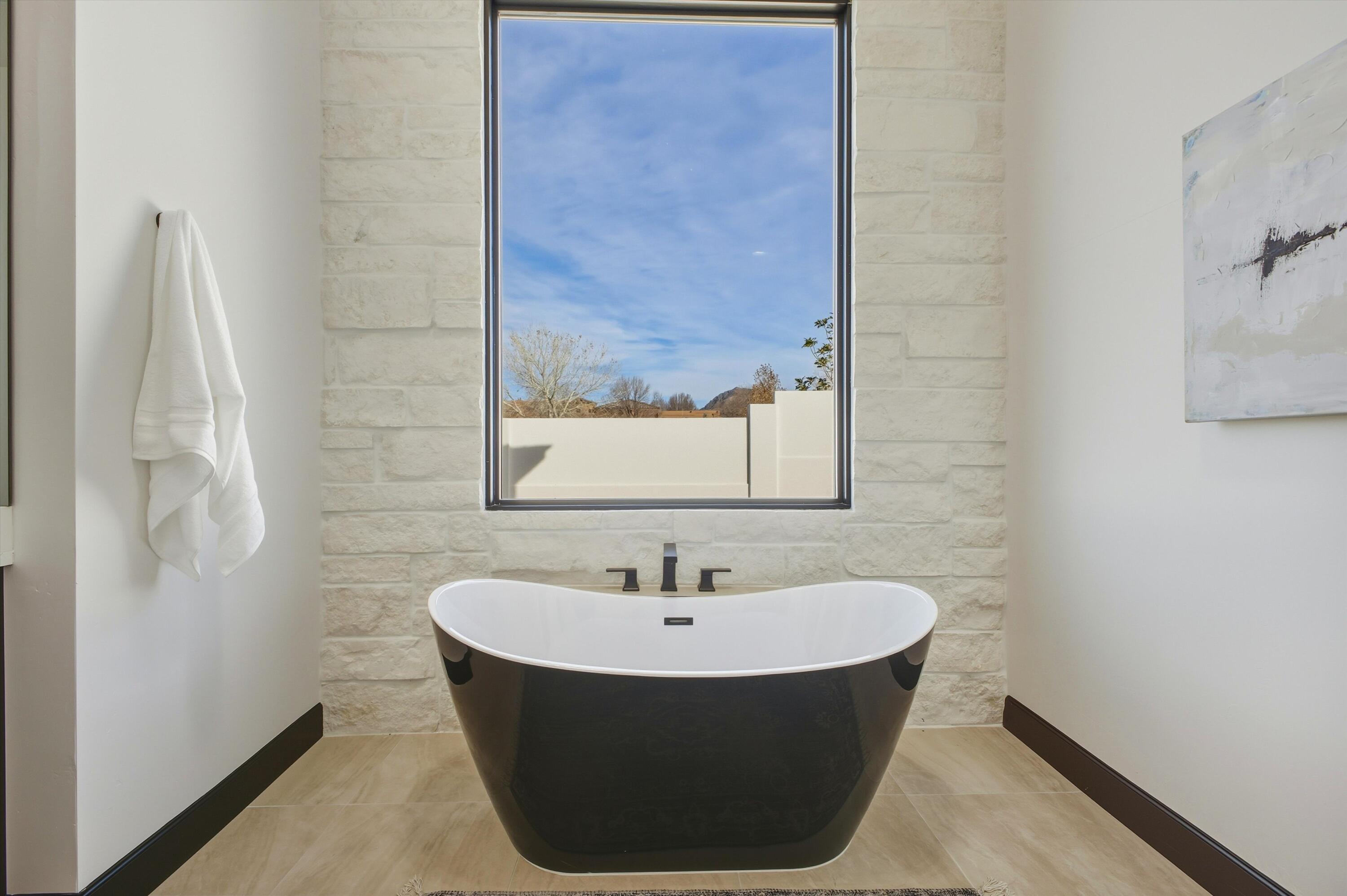 11704 Anaheim Avenue NE