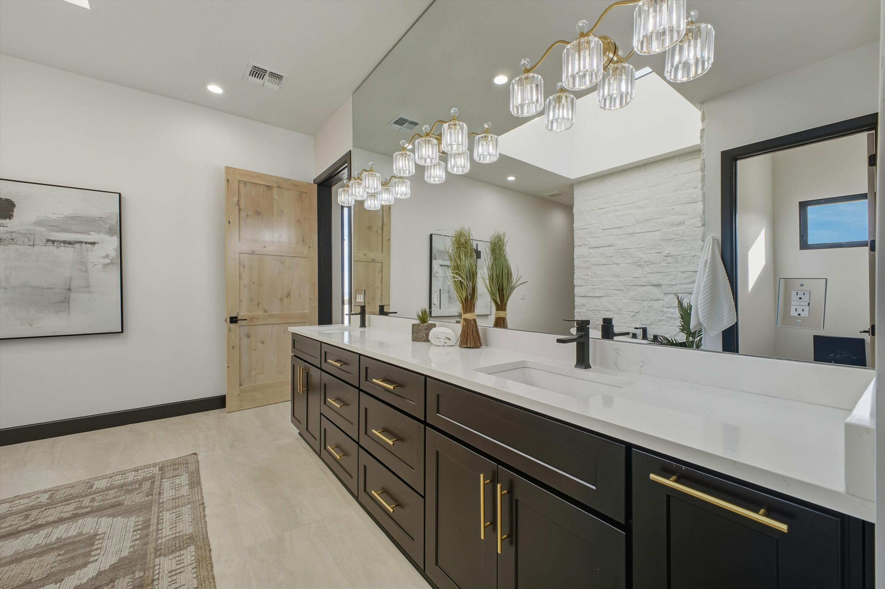 11704 Anaheim Avenue NE