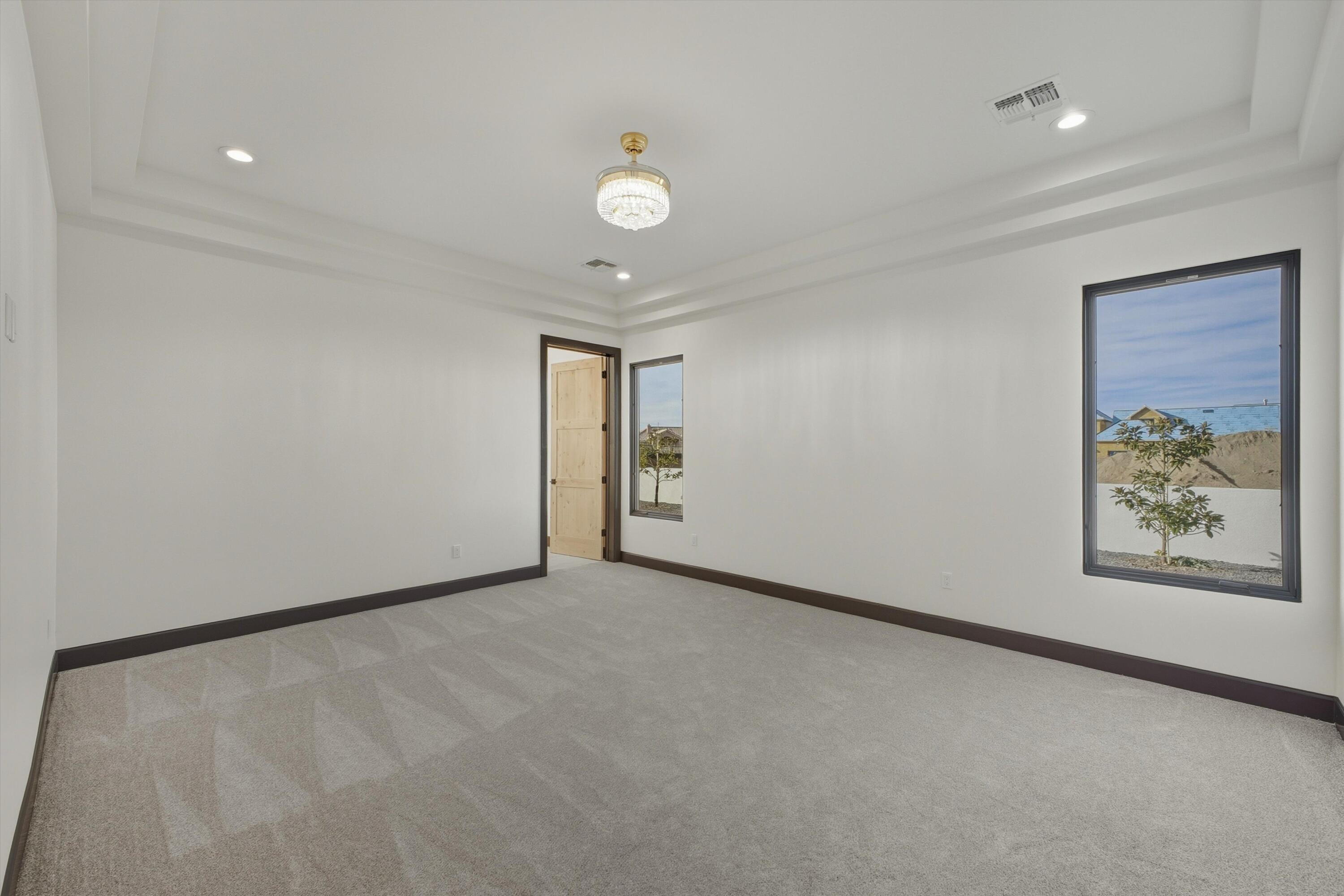 11704 Anaheim Avenue NE