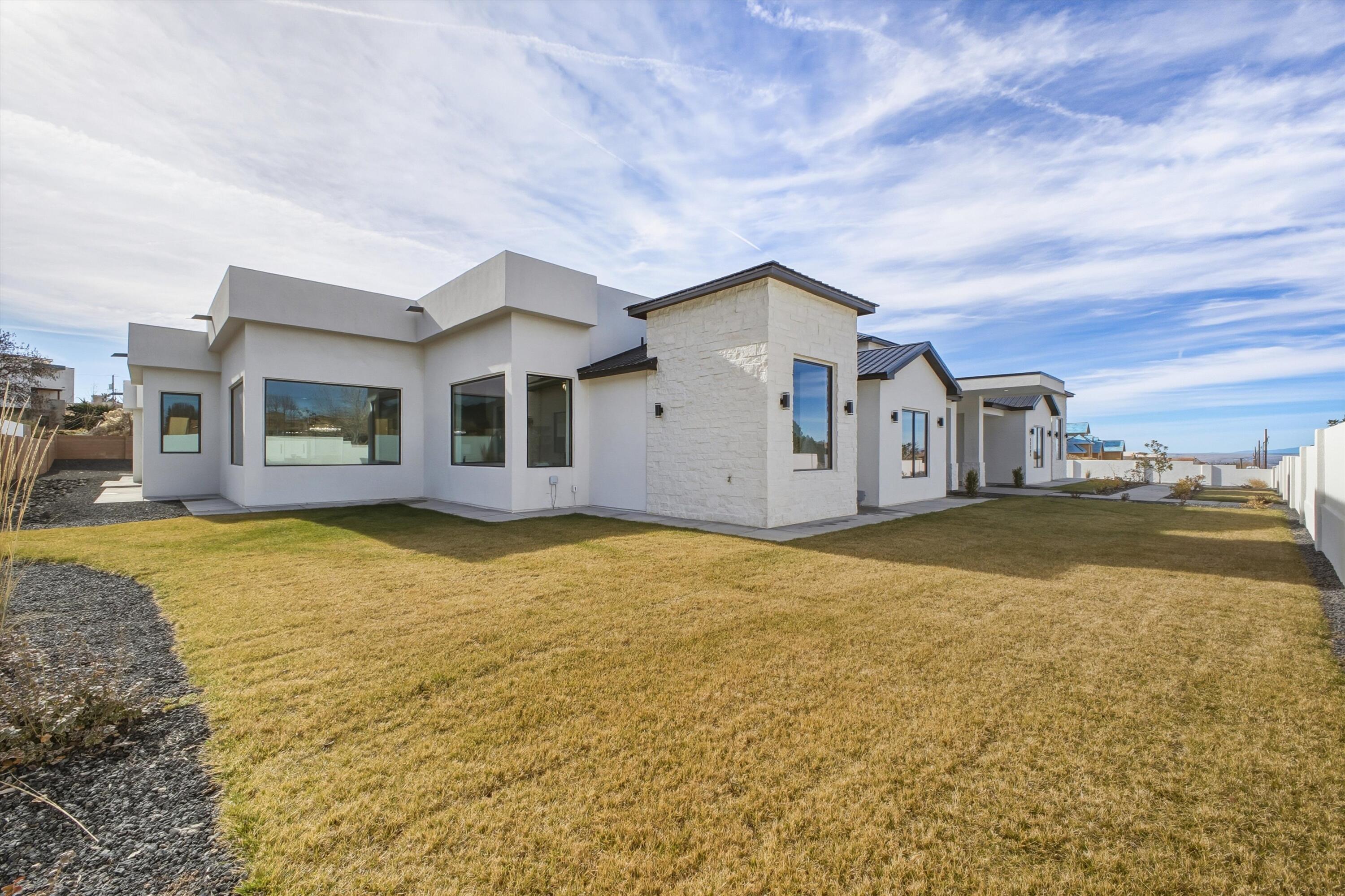 11704 Anaheim Avenue NE