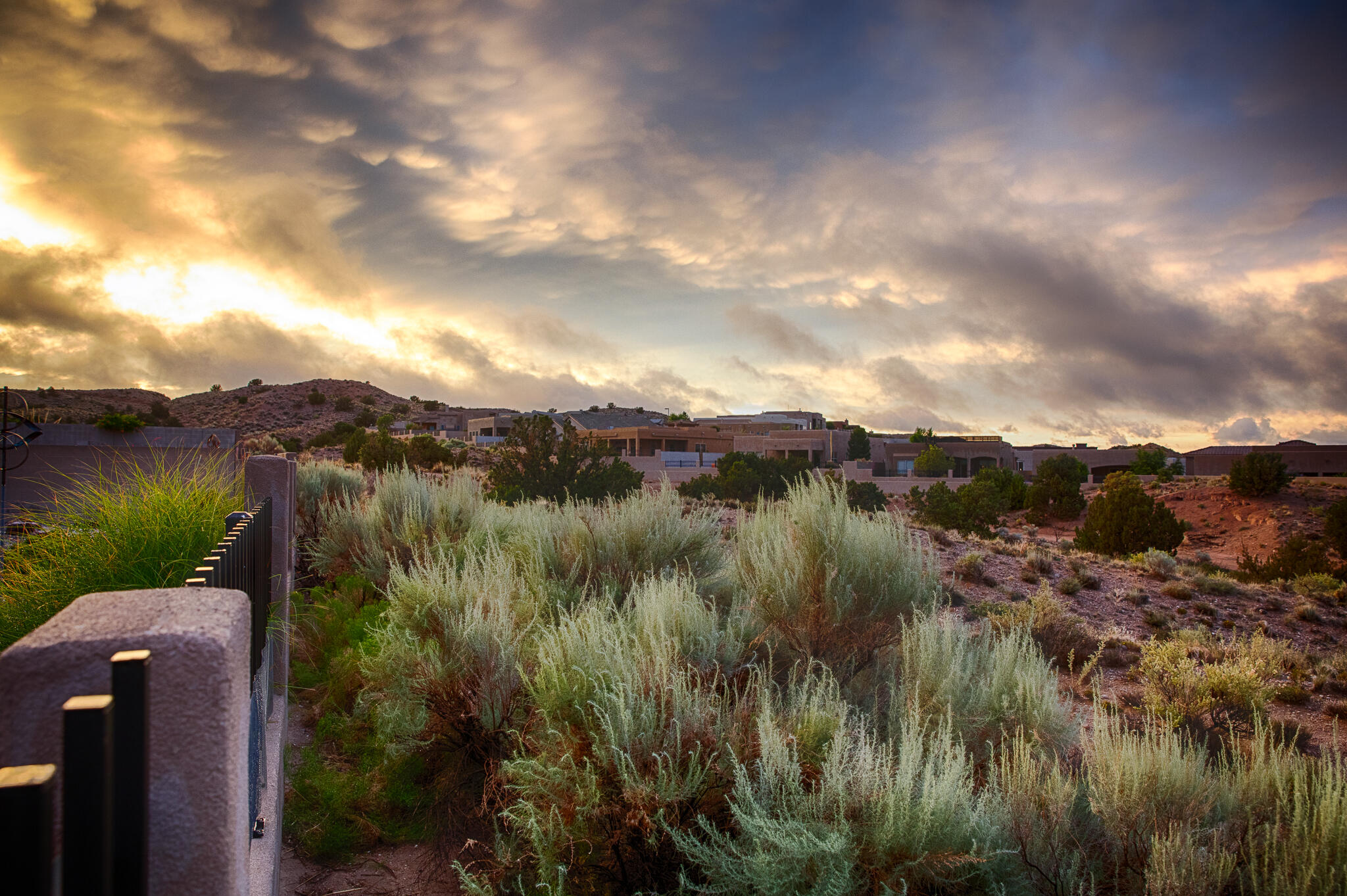 2409 Desert View Road NE