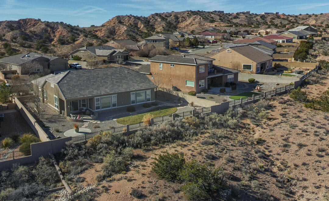 2409 Desert View Road NE