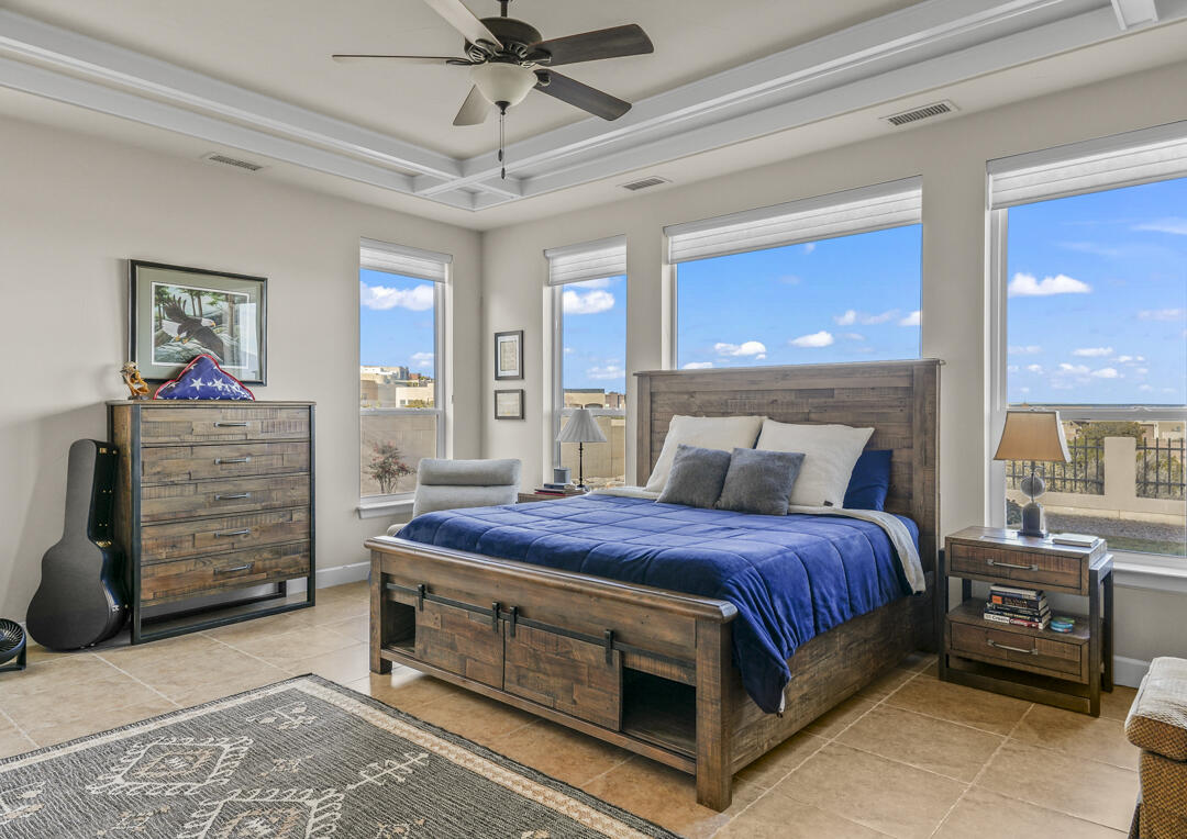 2409 Desert View Road NE