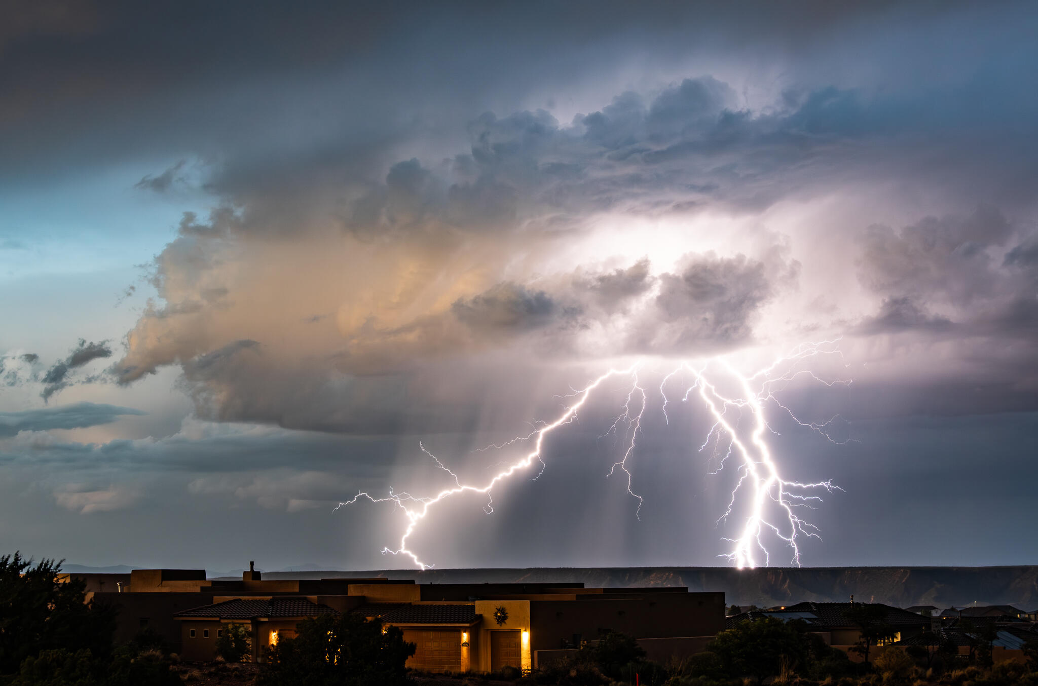 2409 Desert View Road NE