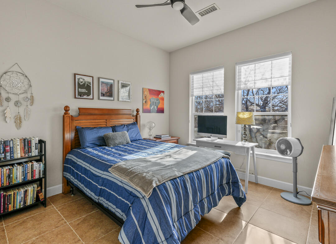 2409 Desert View Road NE