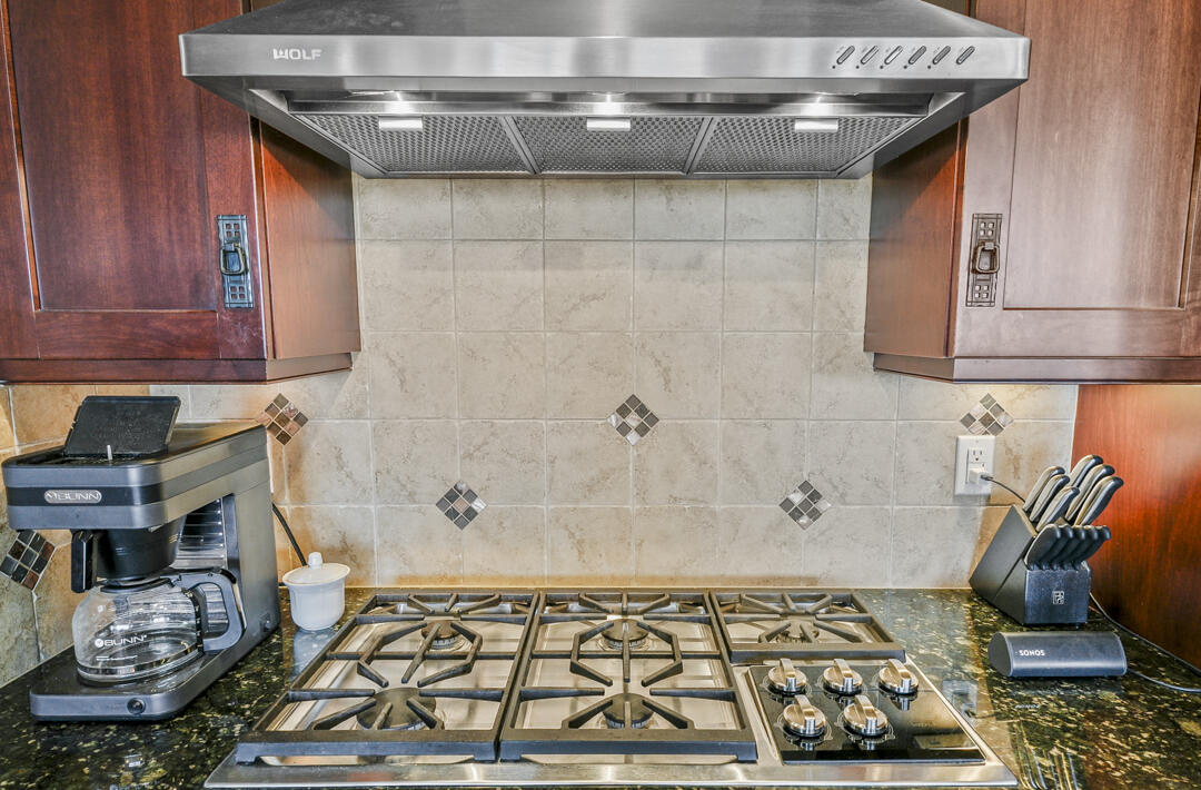 2409 Desert View Road NE