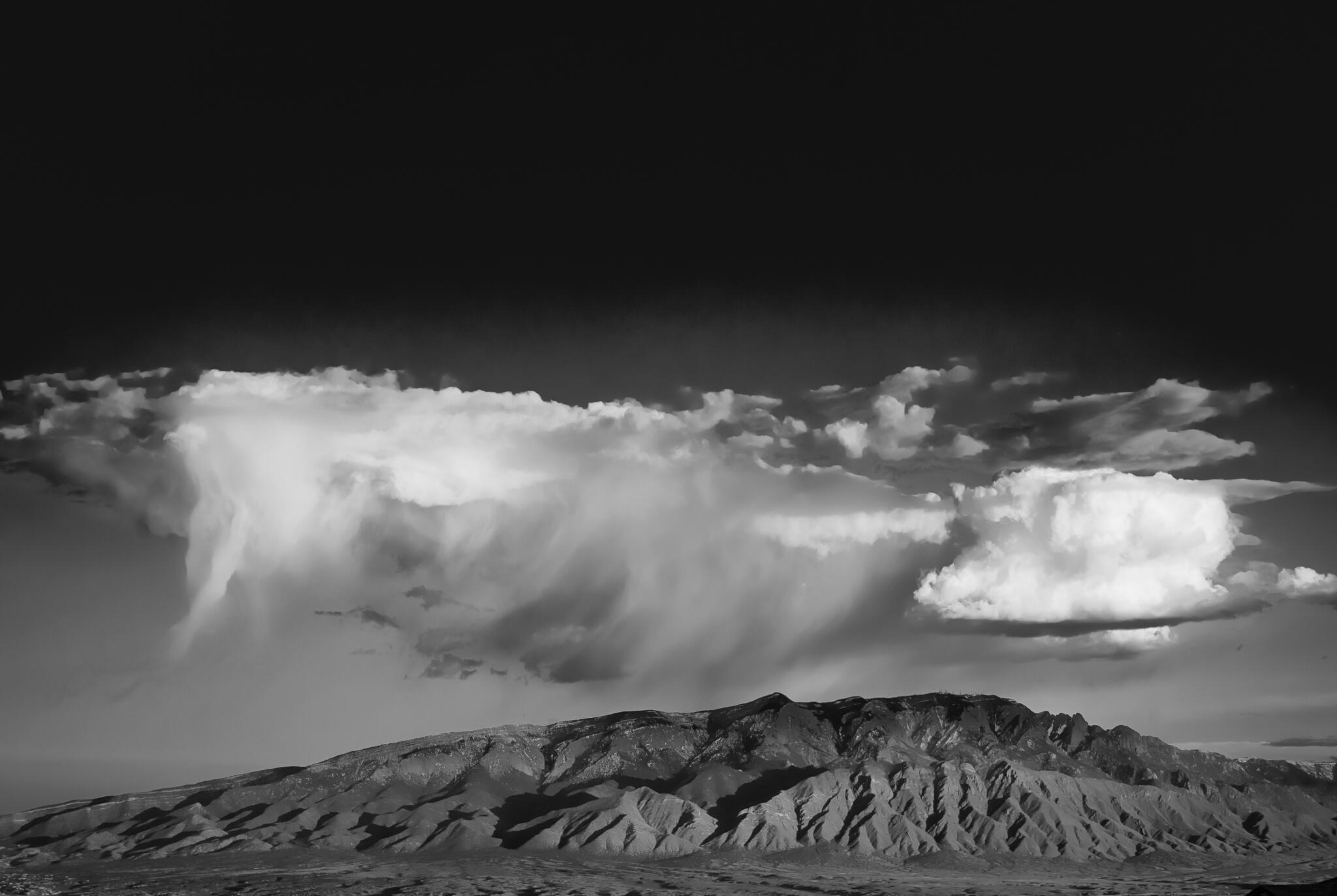 2409 Desert View Road NE