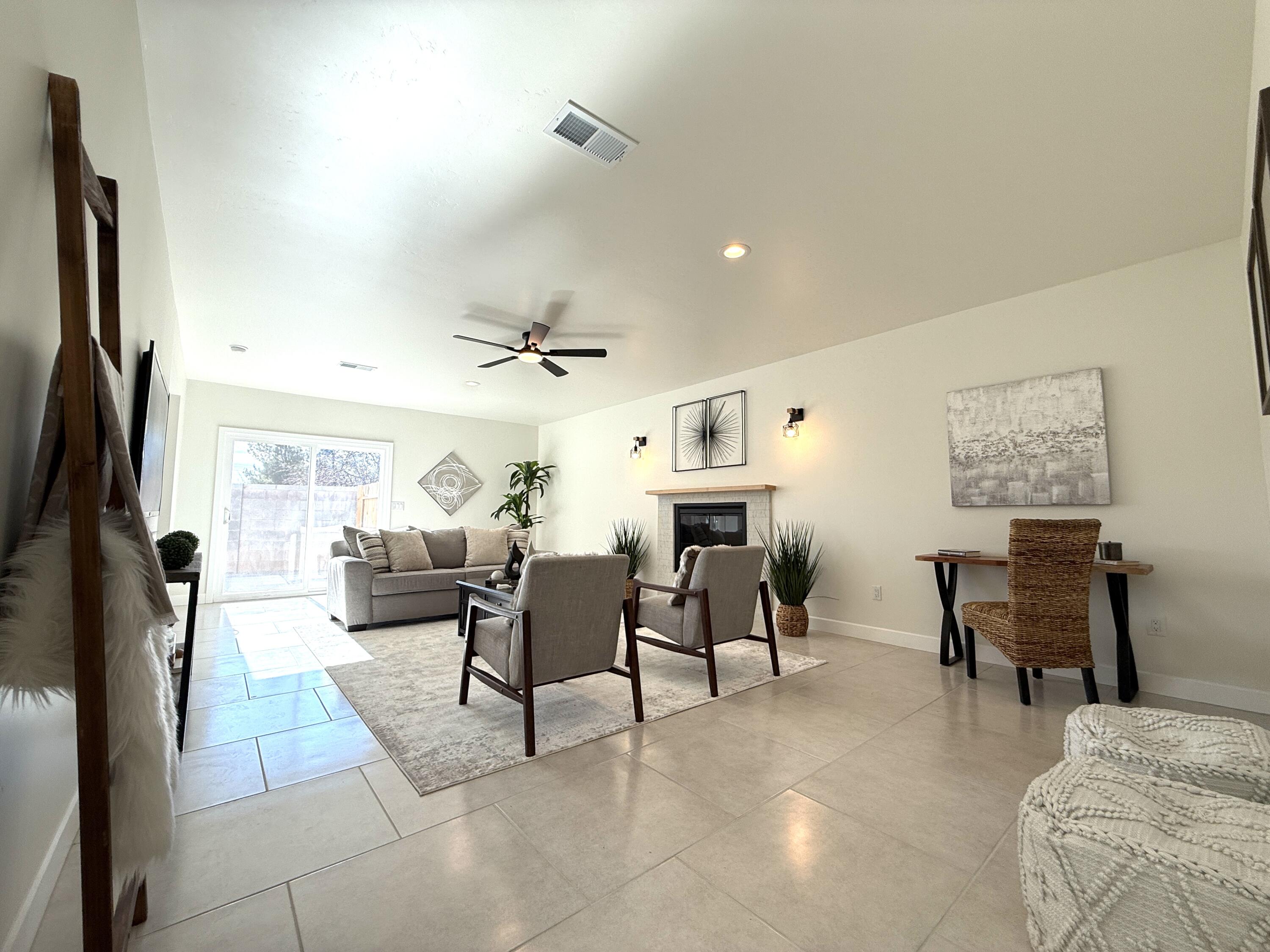 2932 Floral Road NW