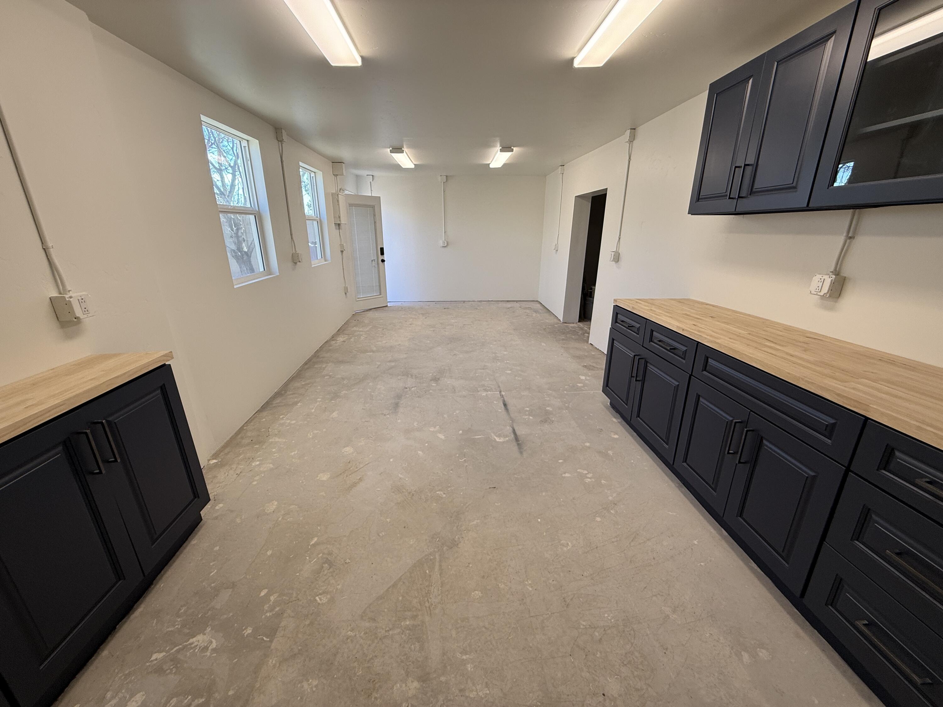 2932 Floral Road NW