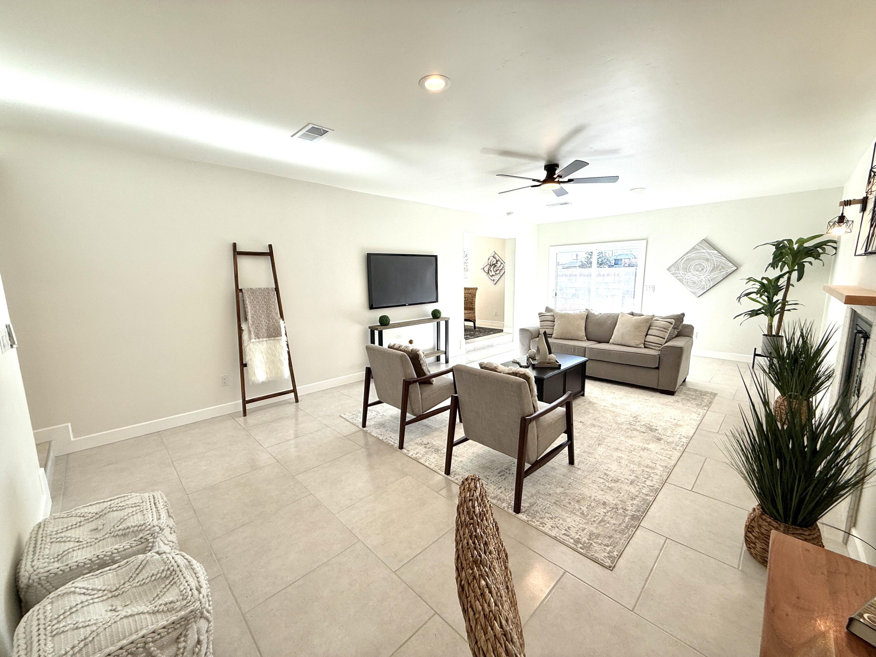 2932 Floral Road NW