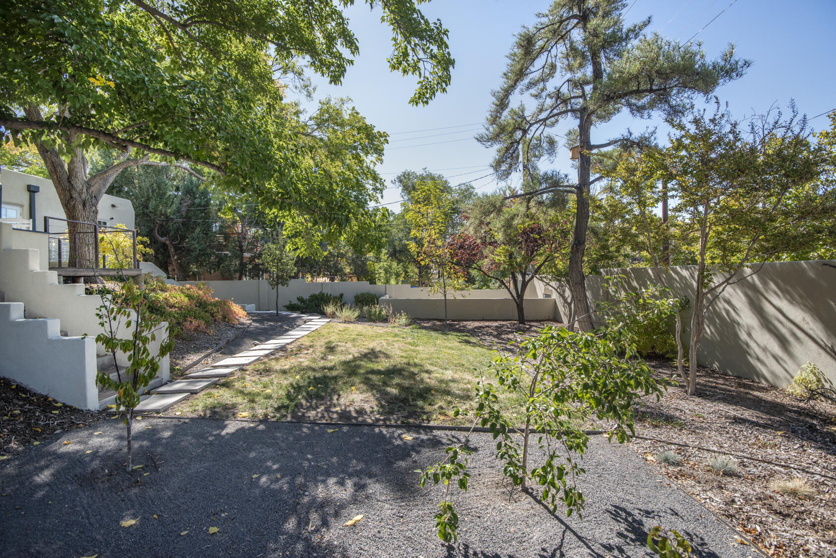 601 Vassar Drive NE