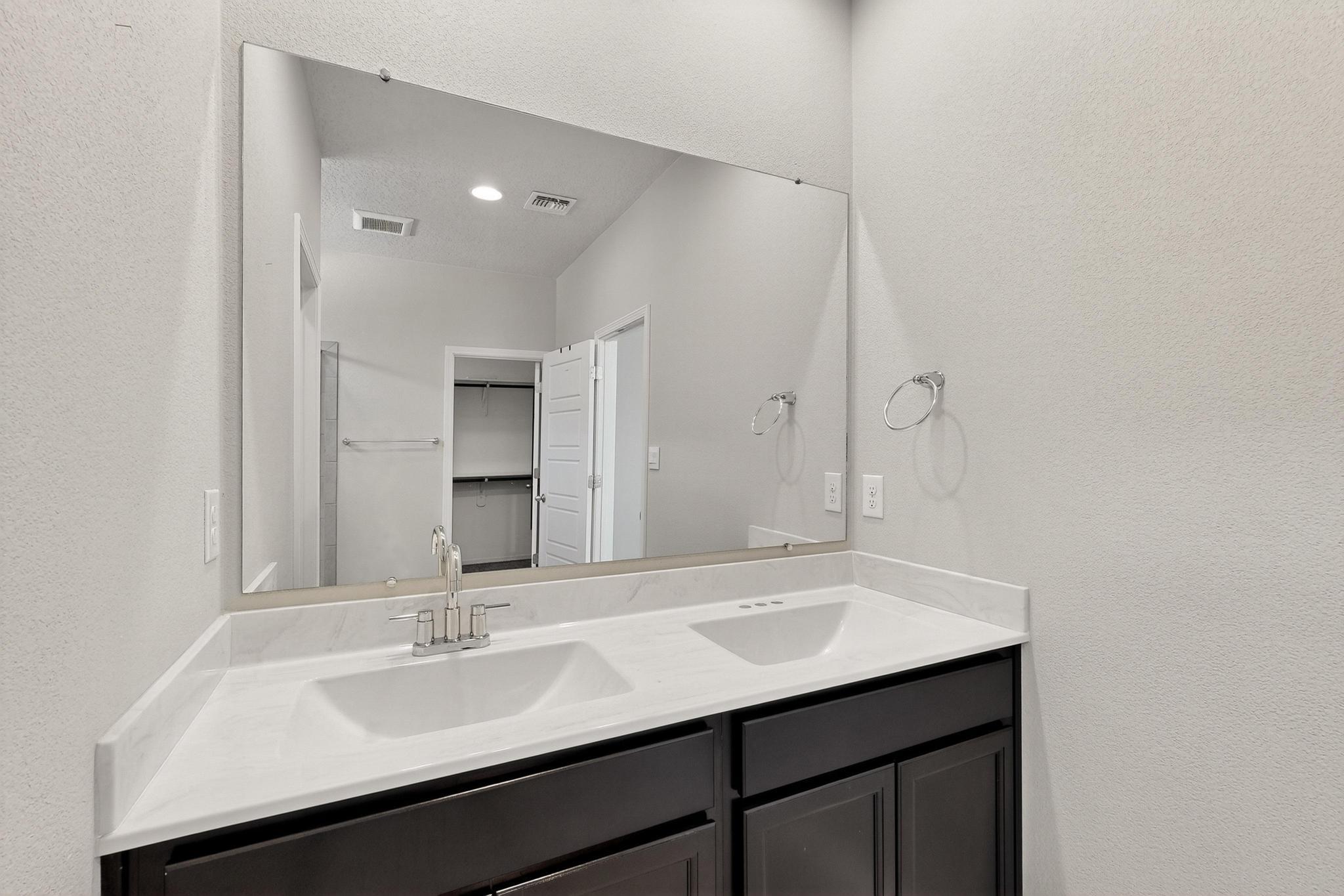 4860 Blackburn Road NE