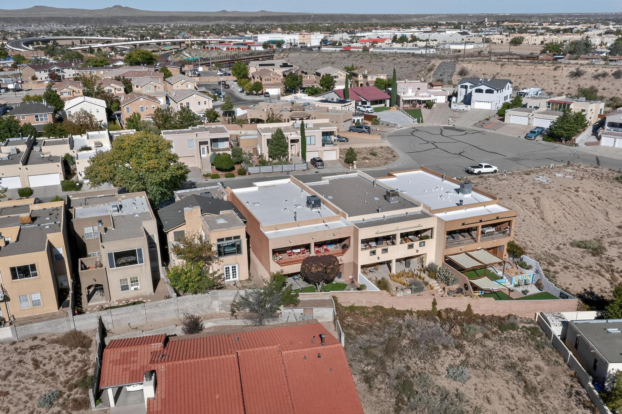 1732 Cliffside Drive NW