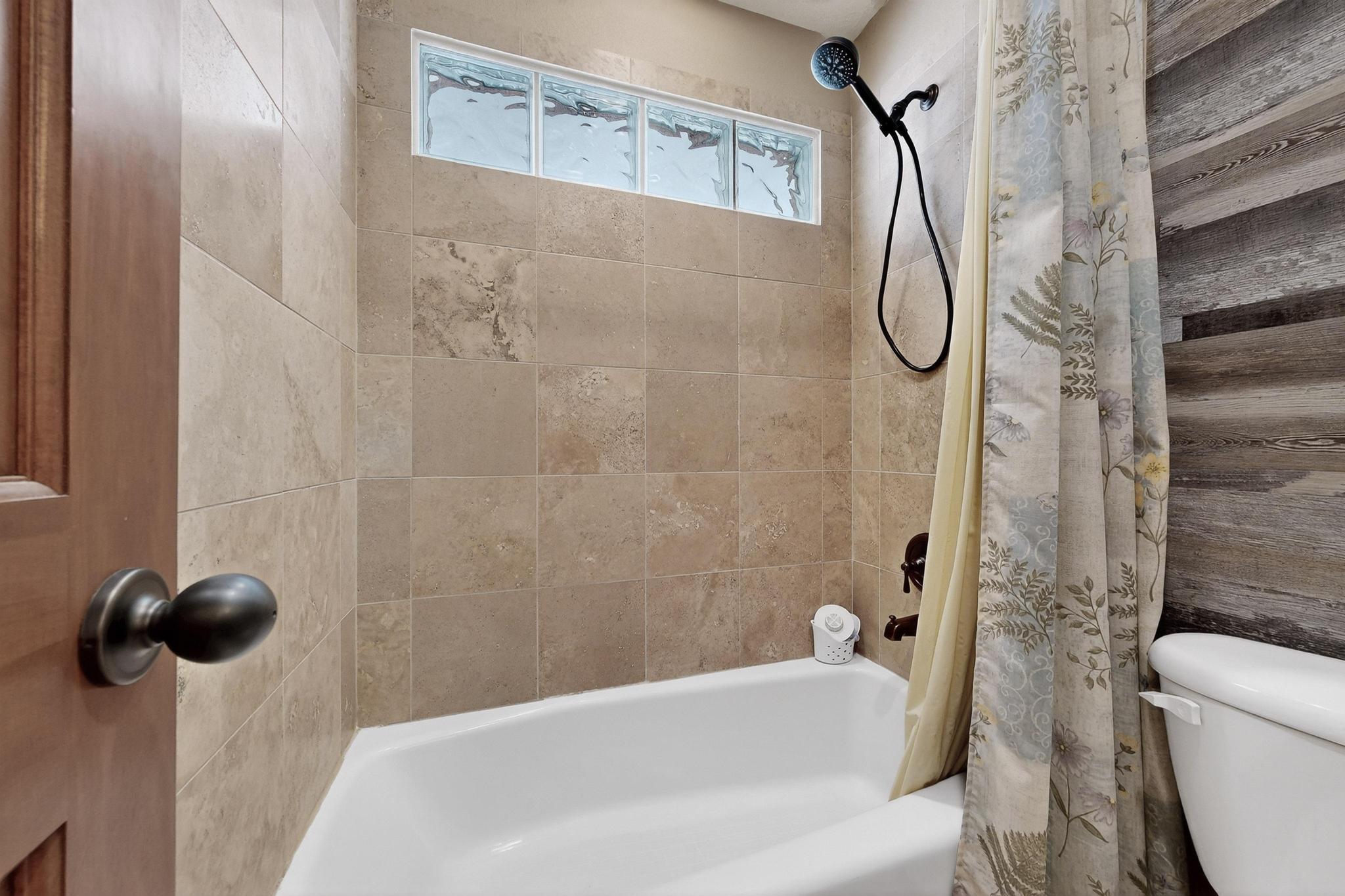 1732 Cliffside Drive NW