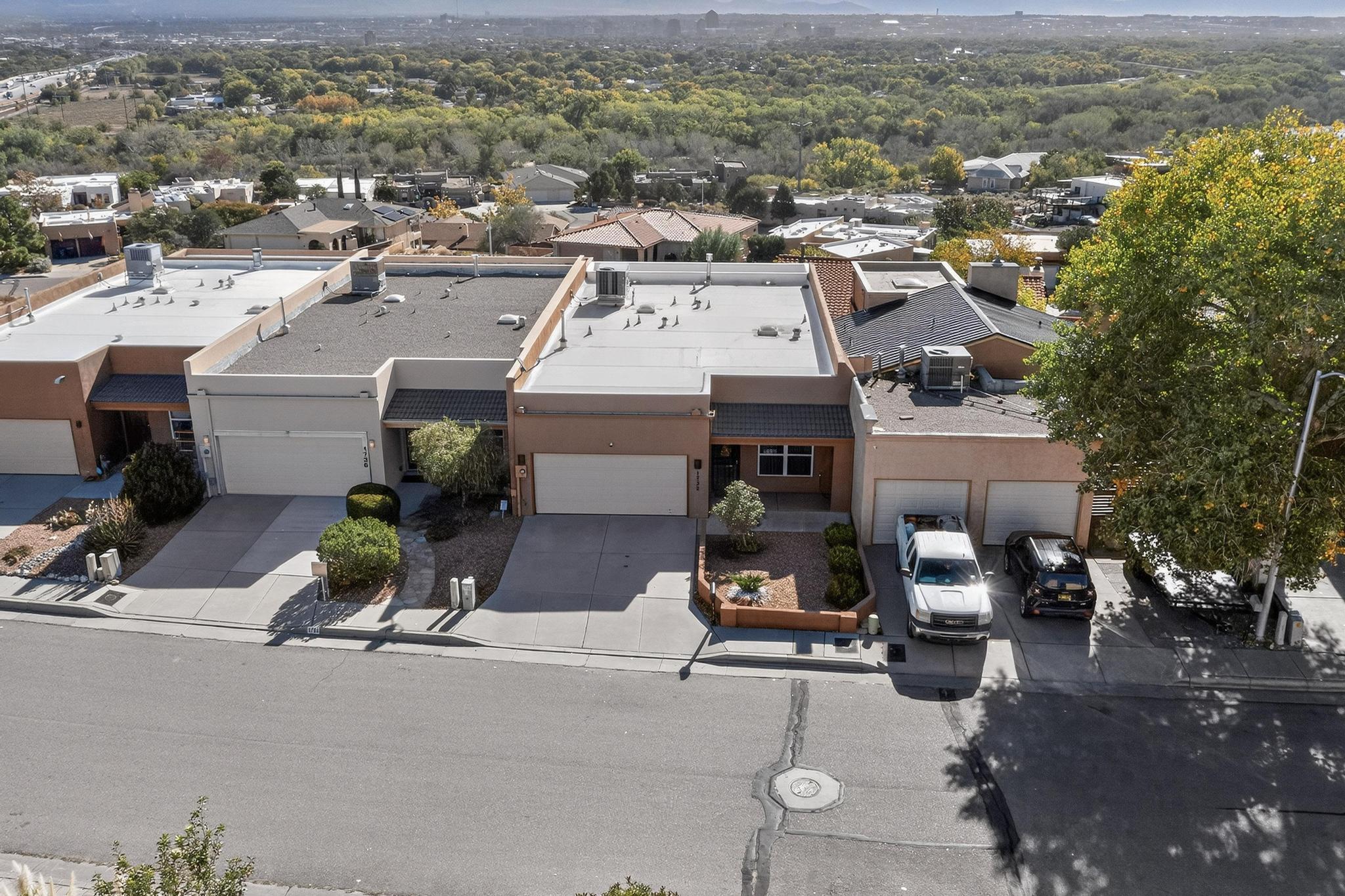 1732 Cliffside Drive NW