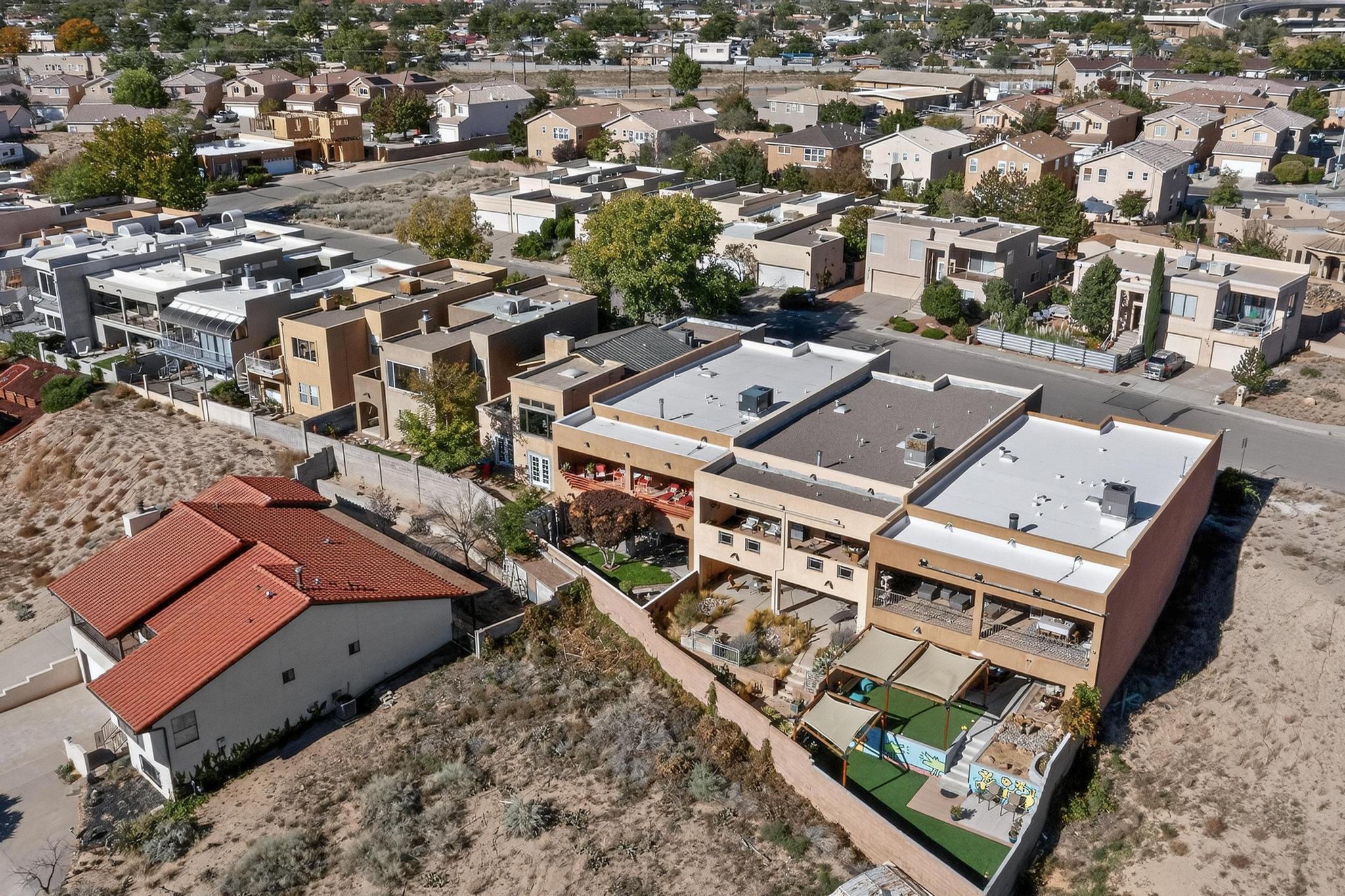 1732 Cliffside Drive NW