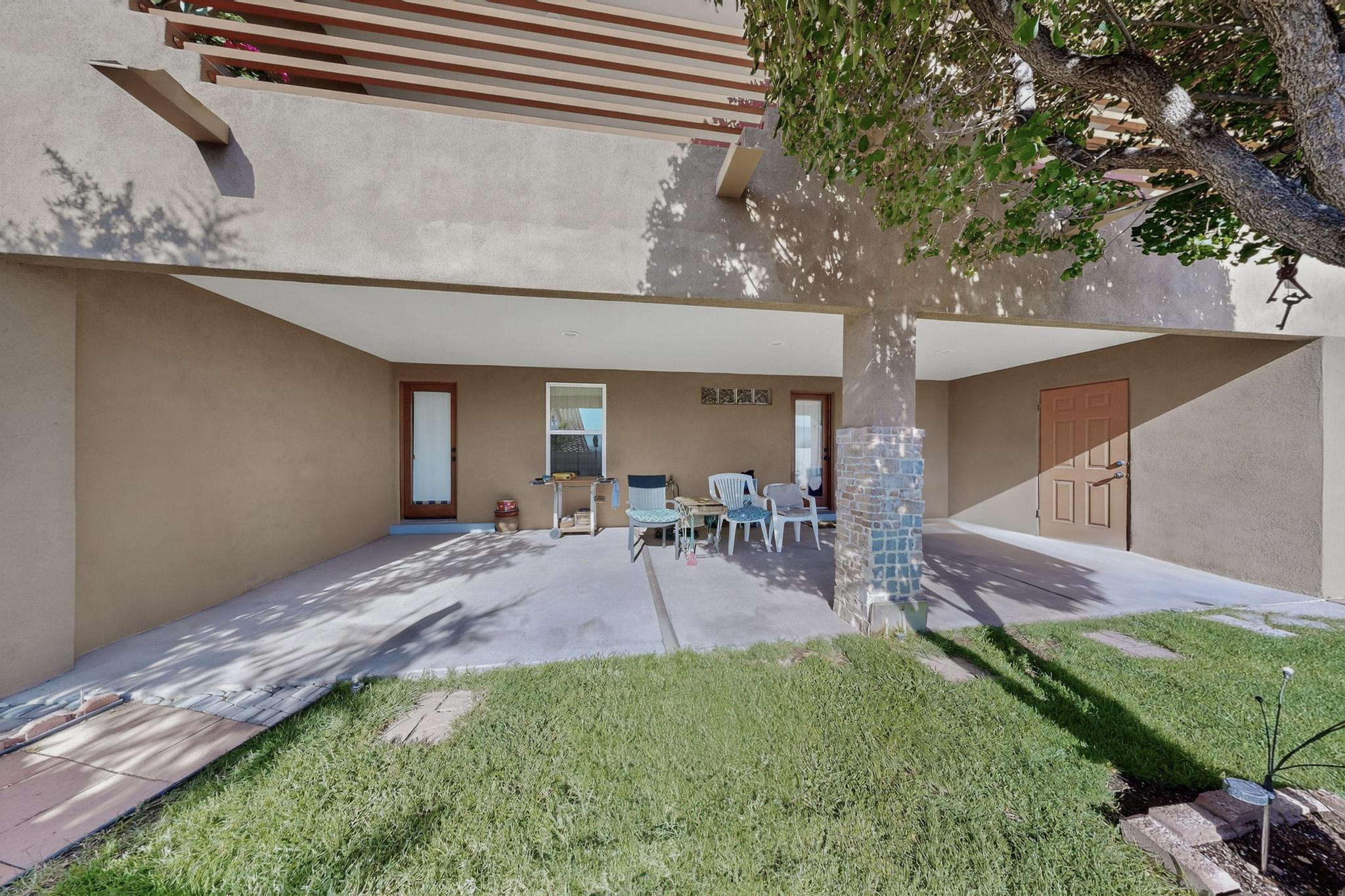 1732 Cliffside Drive NW