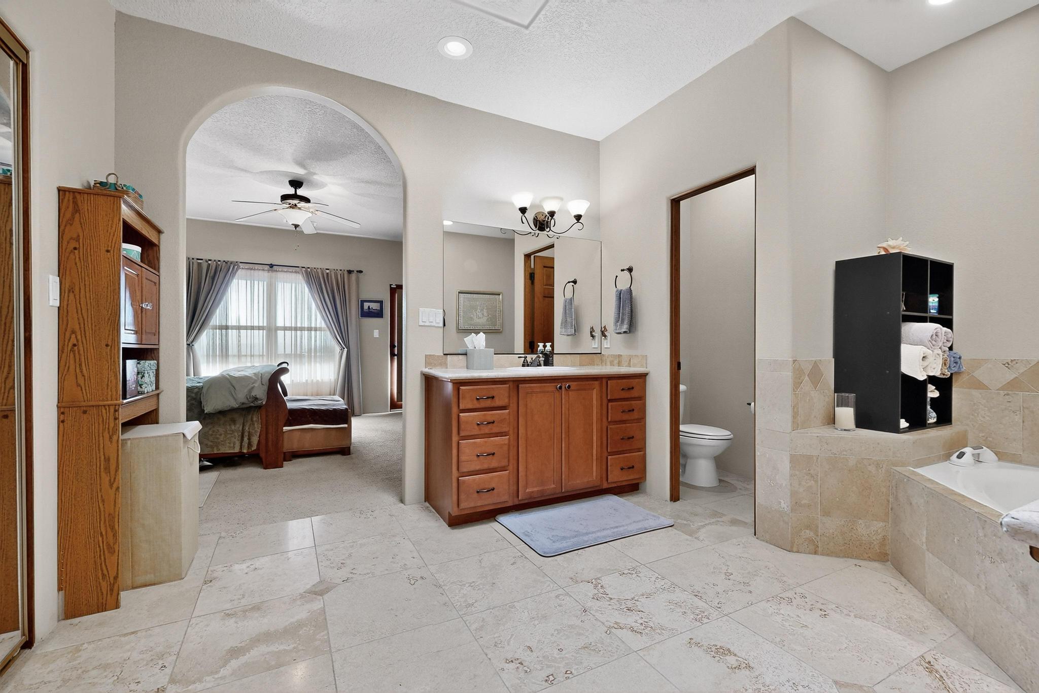 1732 Cliffside Drive NW