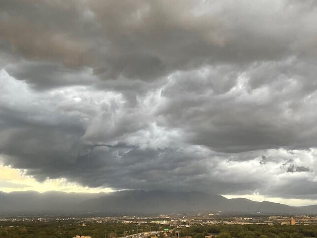 1732 Cliffside Drive NW