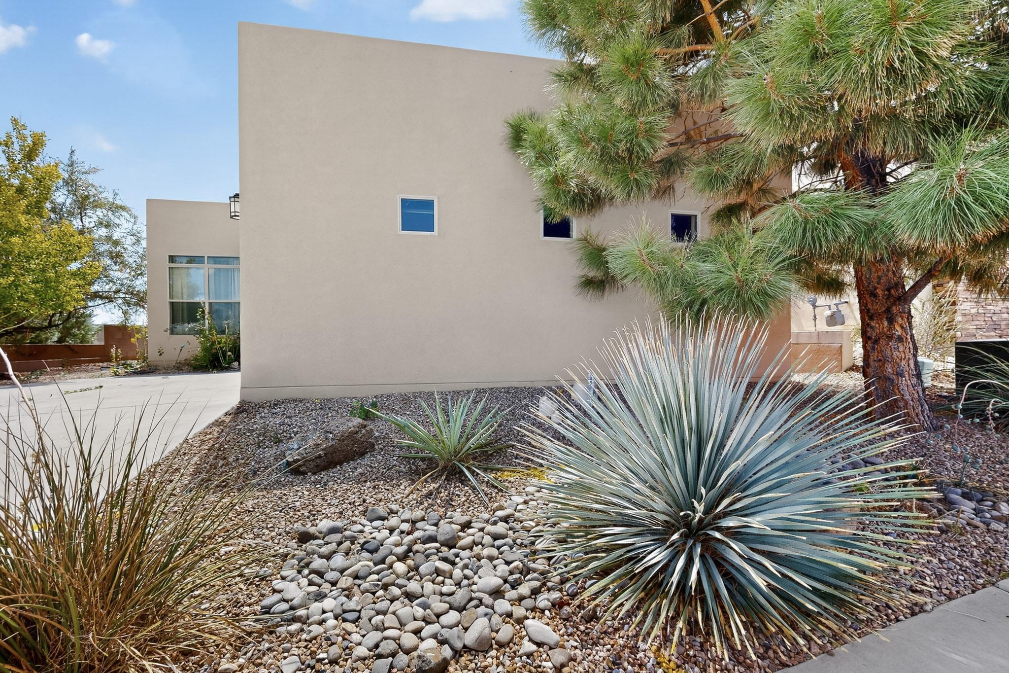 2626 Redondo Santa Fe NE