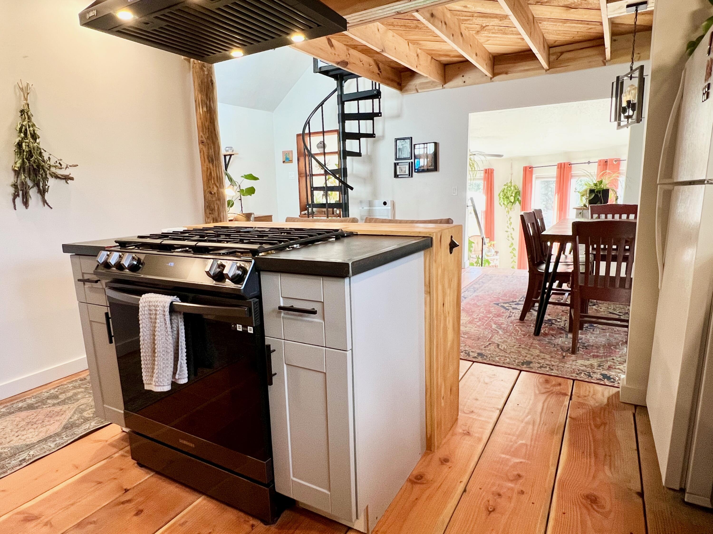 106 Mountain Valley Drive