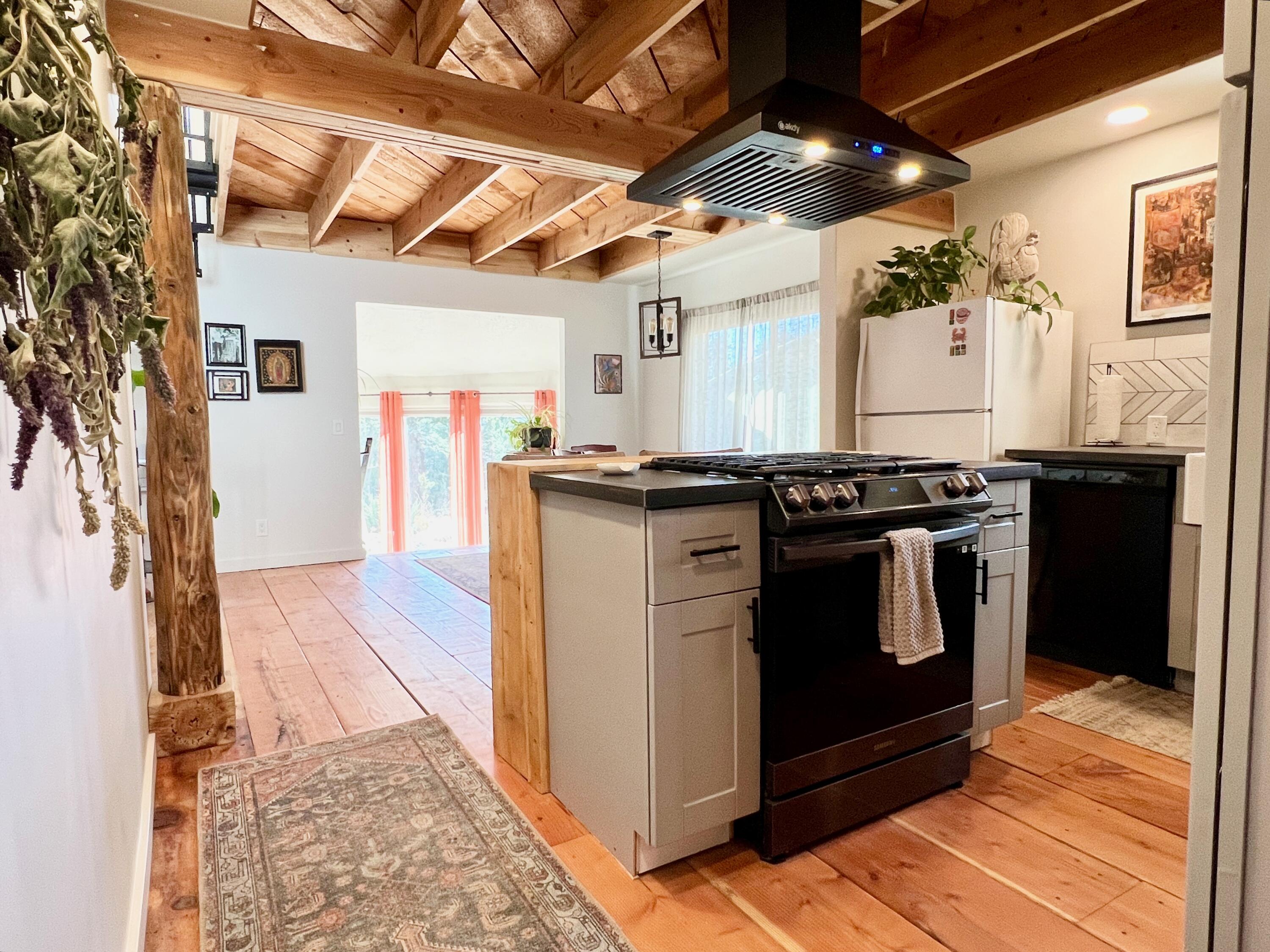 106 Mountain Valley Drive