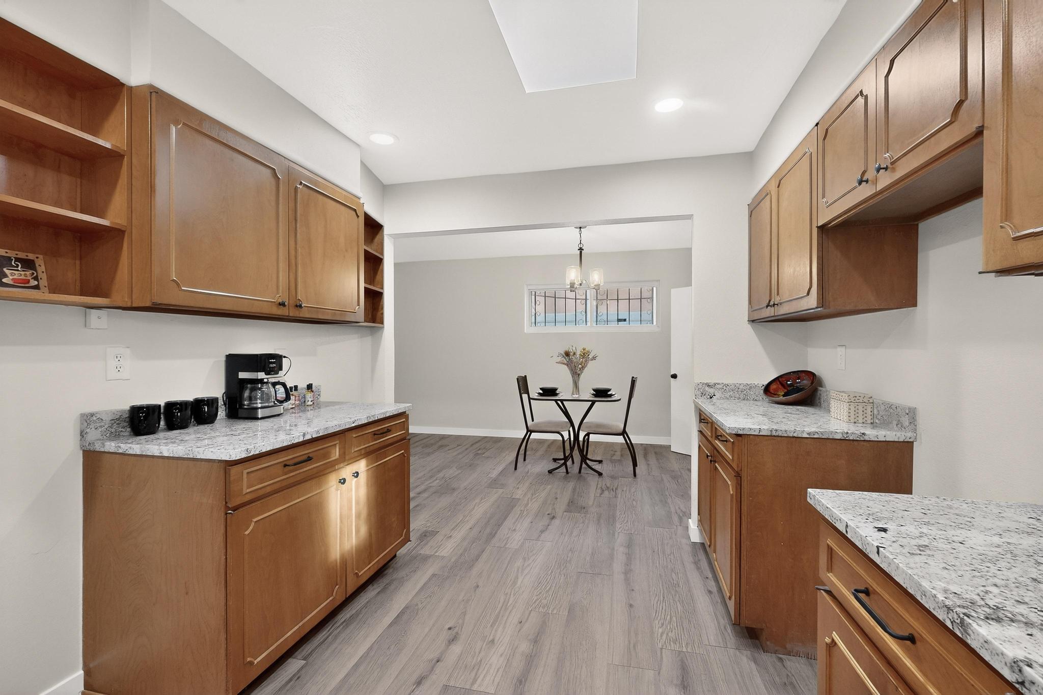 10401 Princess Jeanne Avenue NE