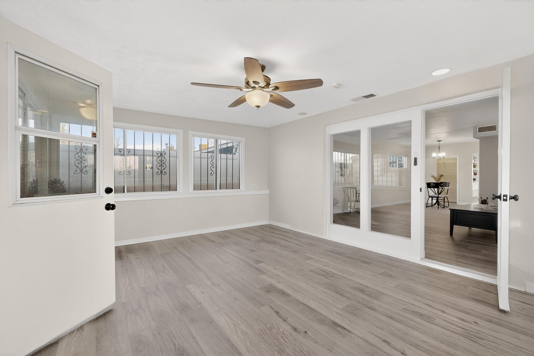 10401 Princess Jeanne Avenue NE