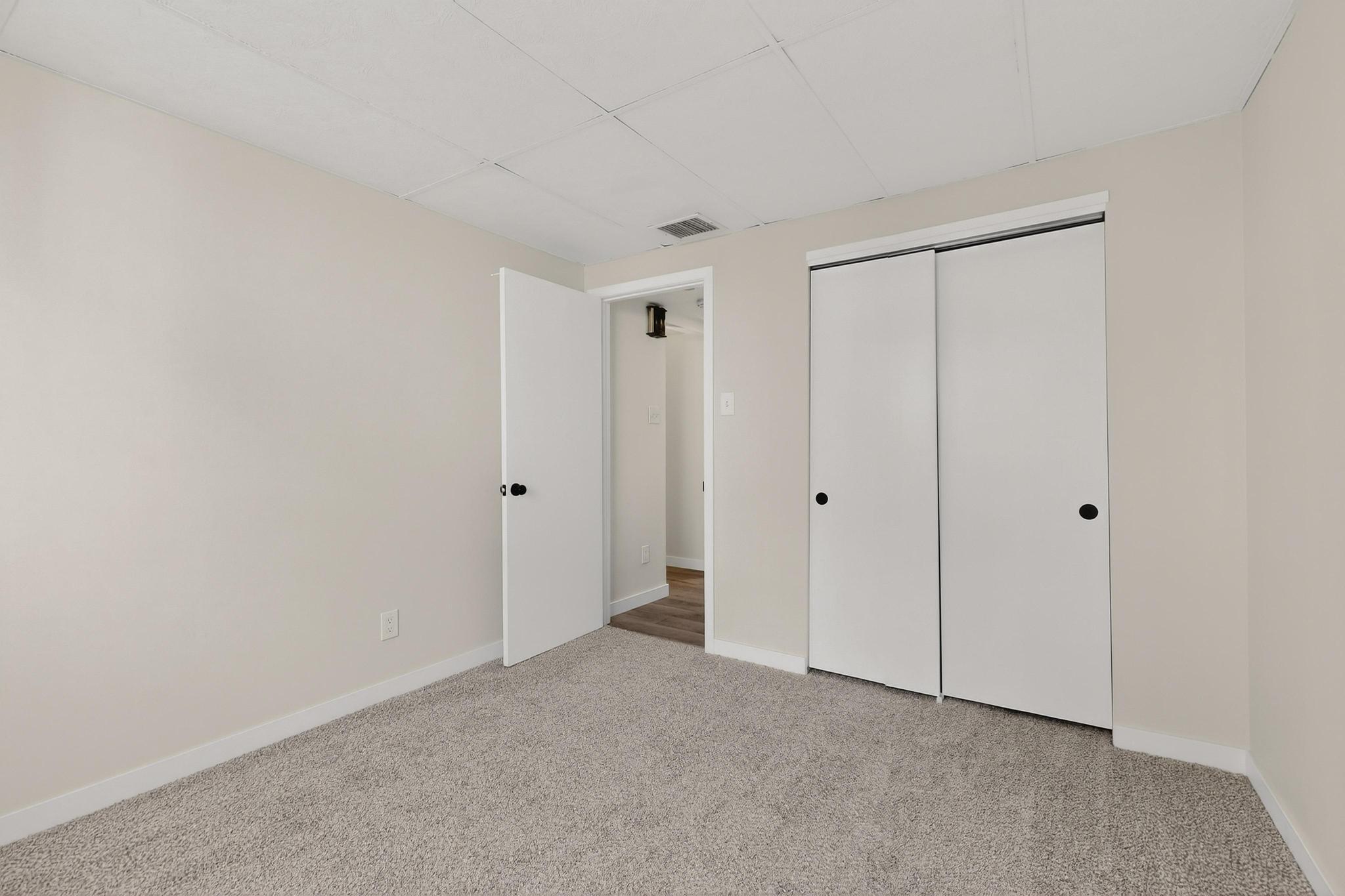 10401 Princess Jeanne Avenue NE