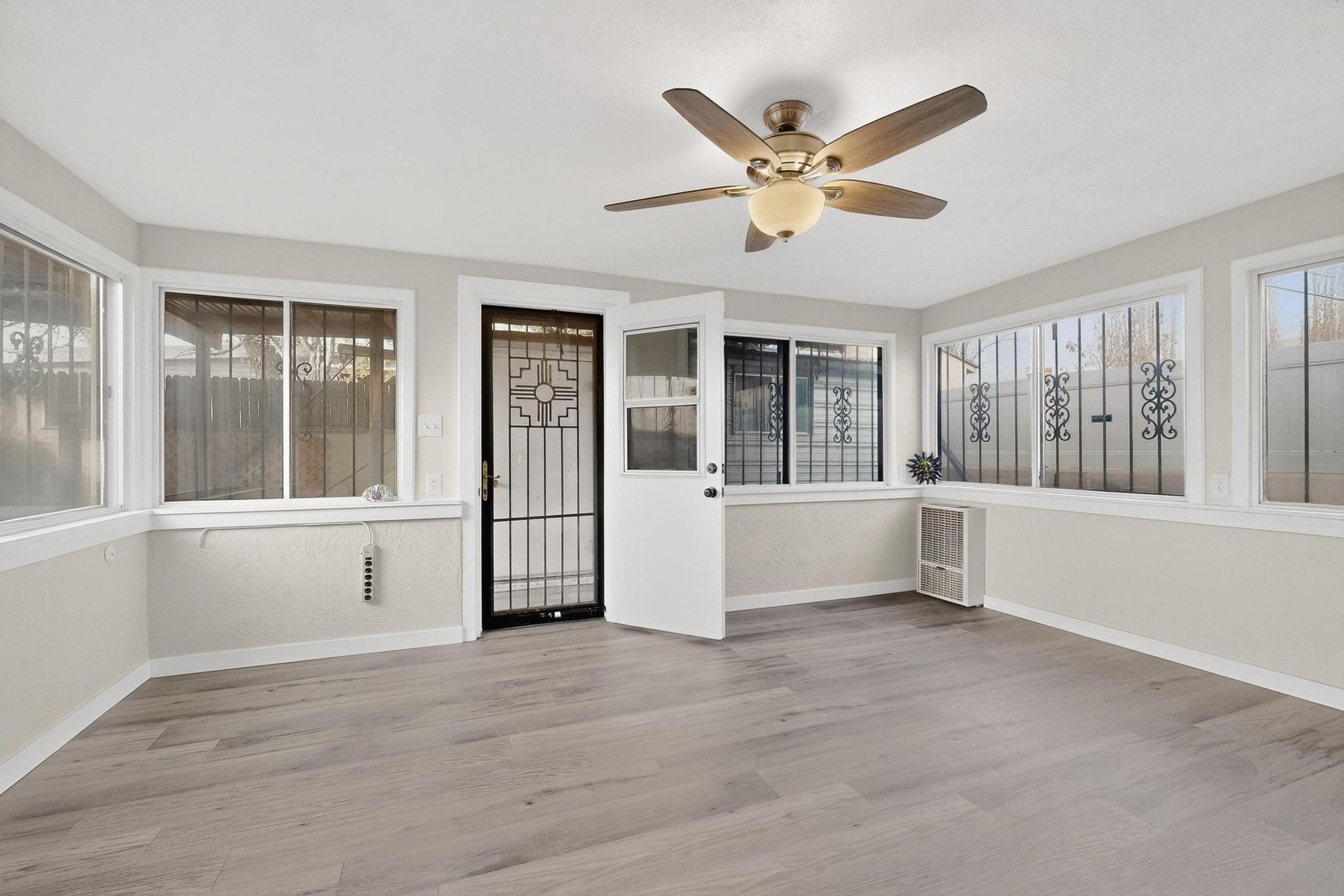 10401 Princess Jeanne Avenue NE